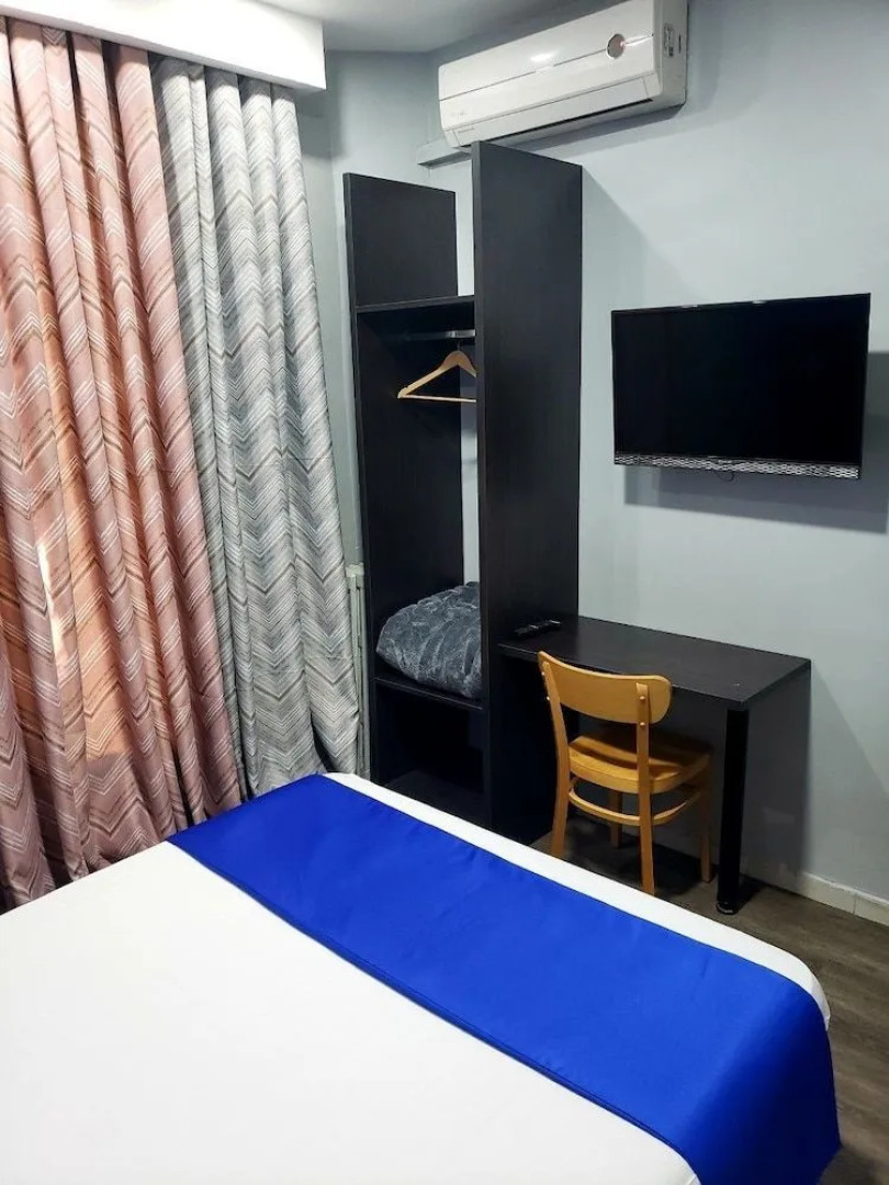 London Connection Hostel