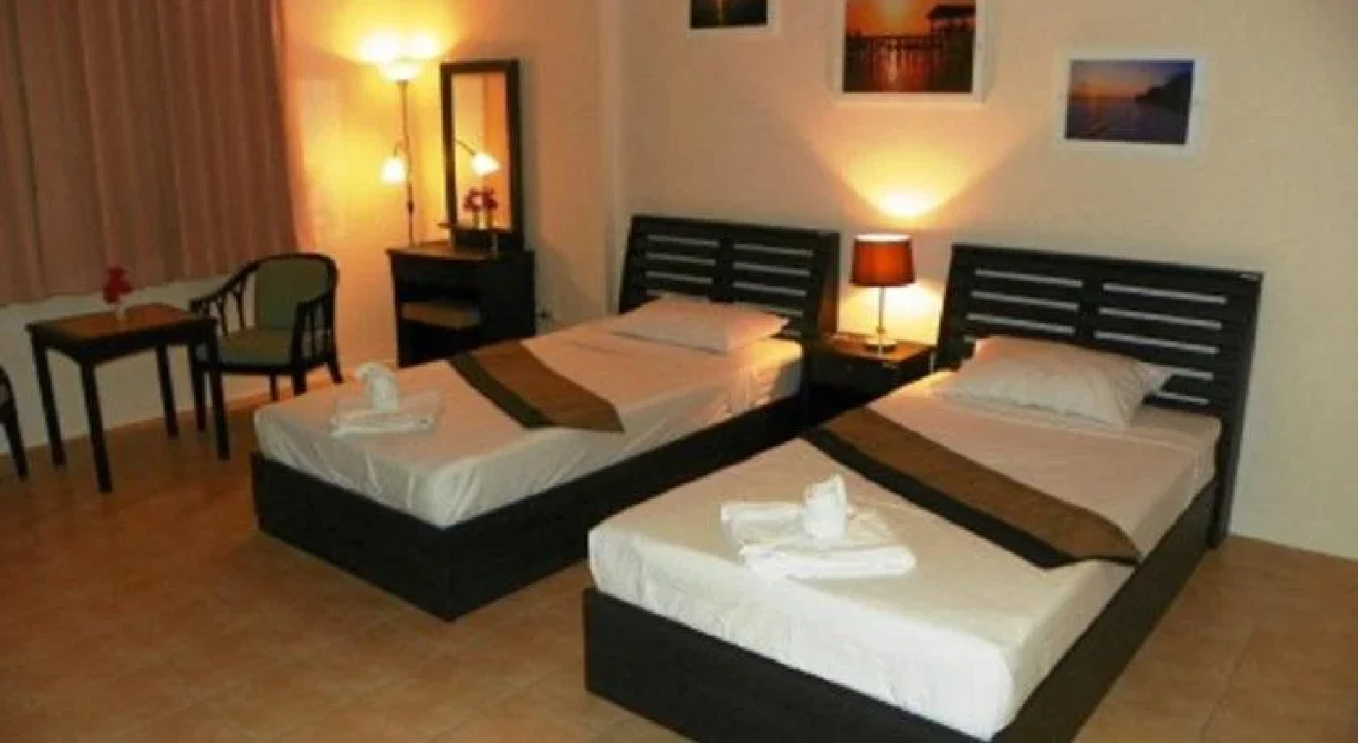 San Antonio Beach Guesthouse & Restaurant