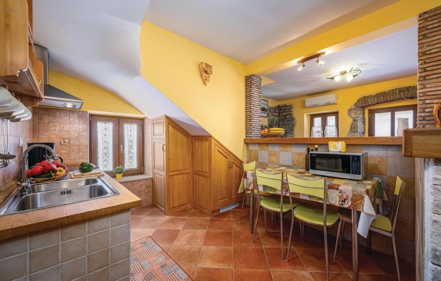 Nice Home in Nova Vas With 4 Bedrooms, Wifi and Outdoor Swimming Pool