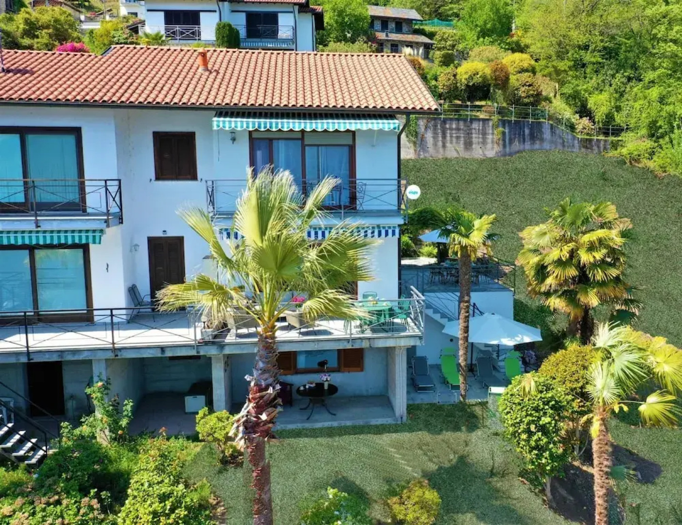 Diana Villa With Garden and Lake View in Oggebbio