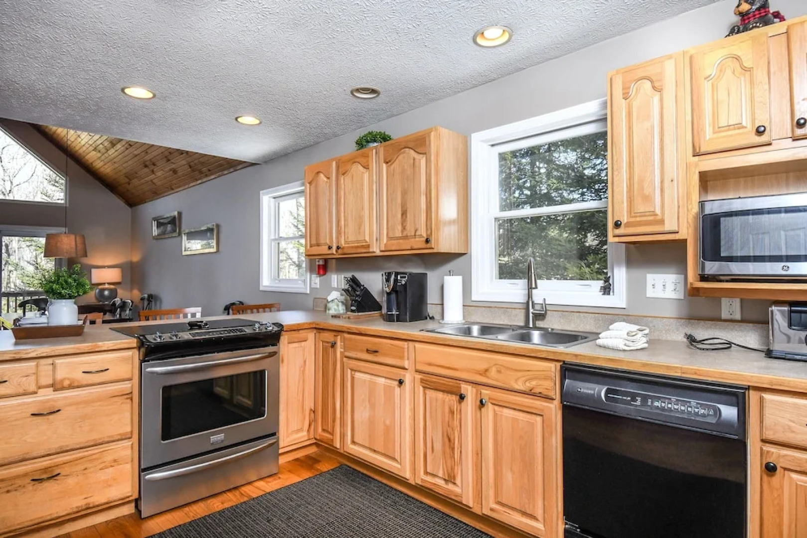 Break Away Chalet 3 Bedroom House