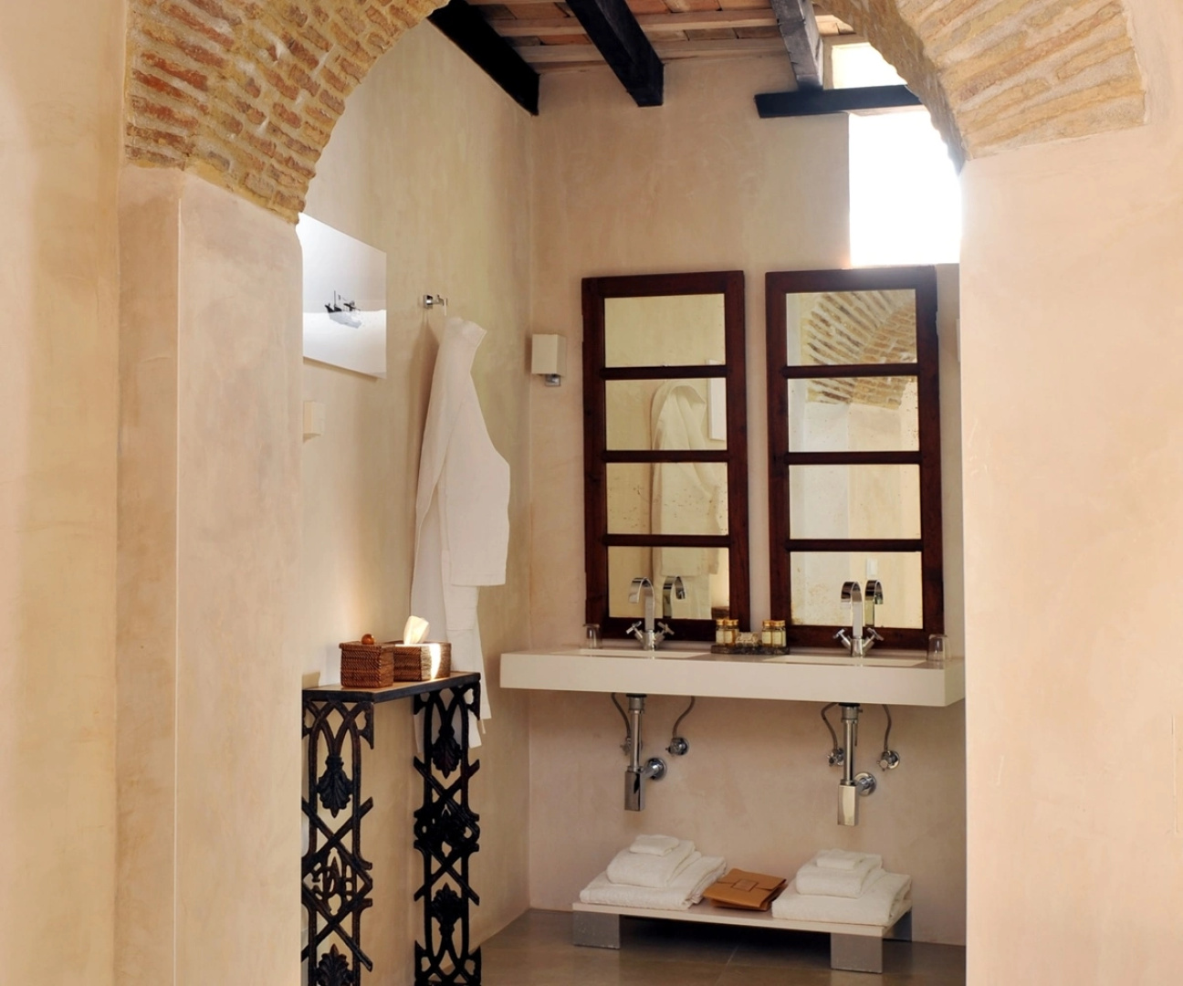 Boutique Hotel V-by Grupo Tribu