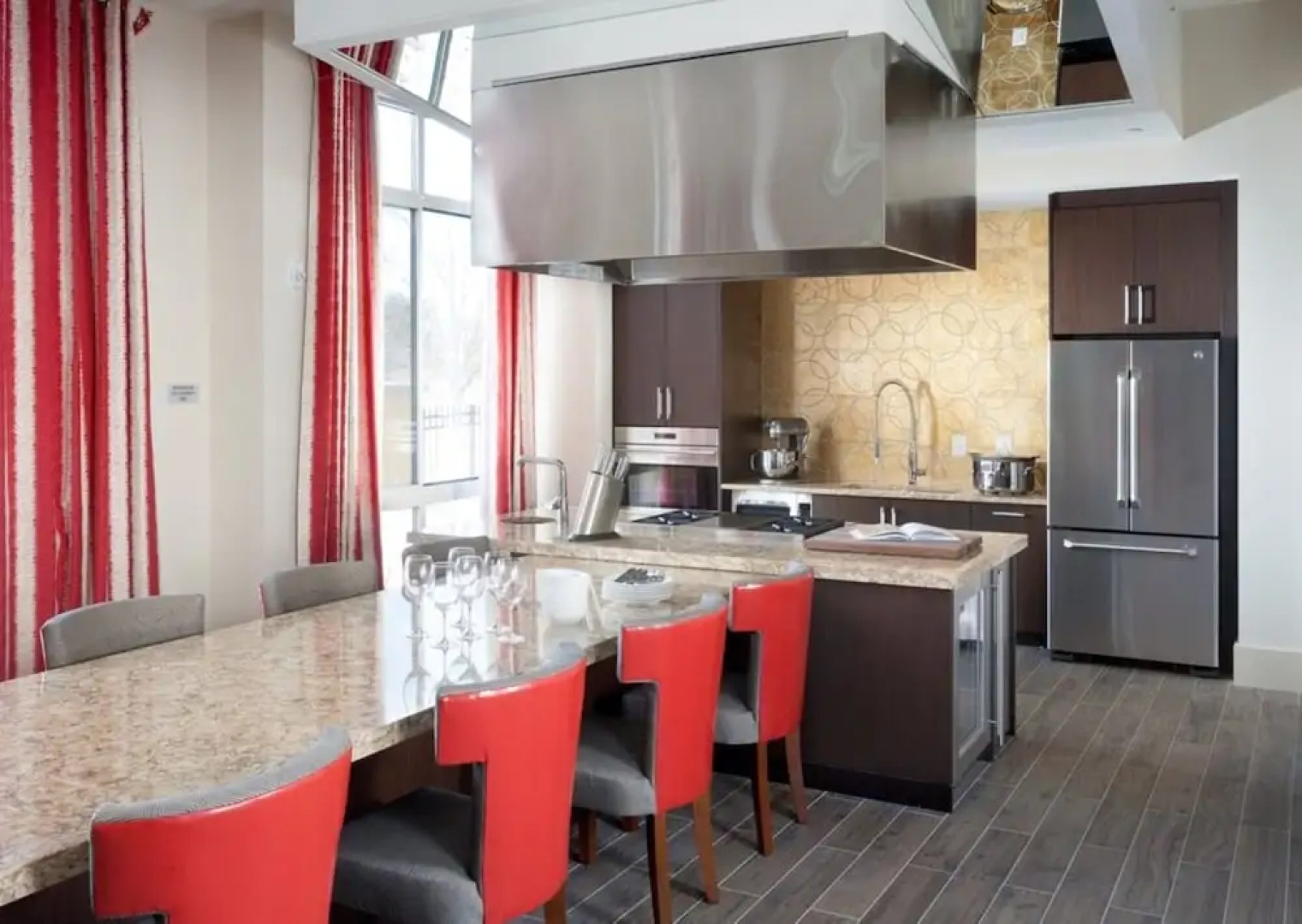 Bluebird Suites in Reston