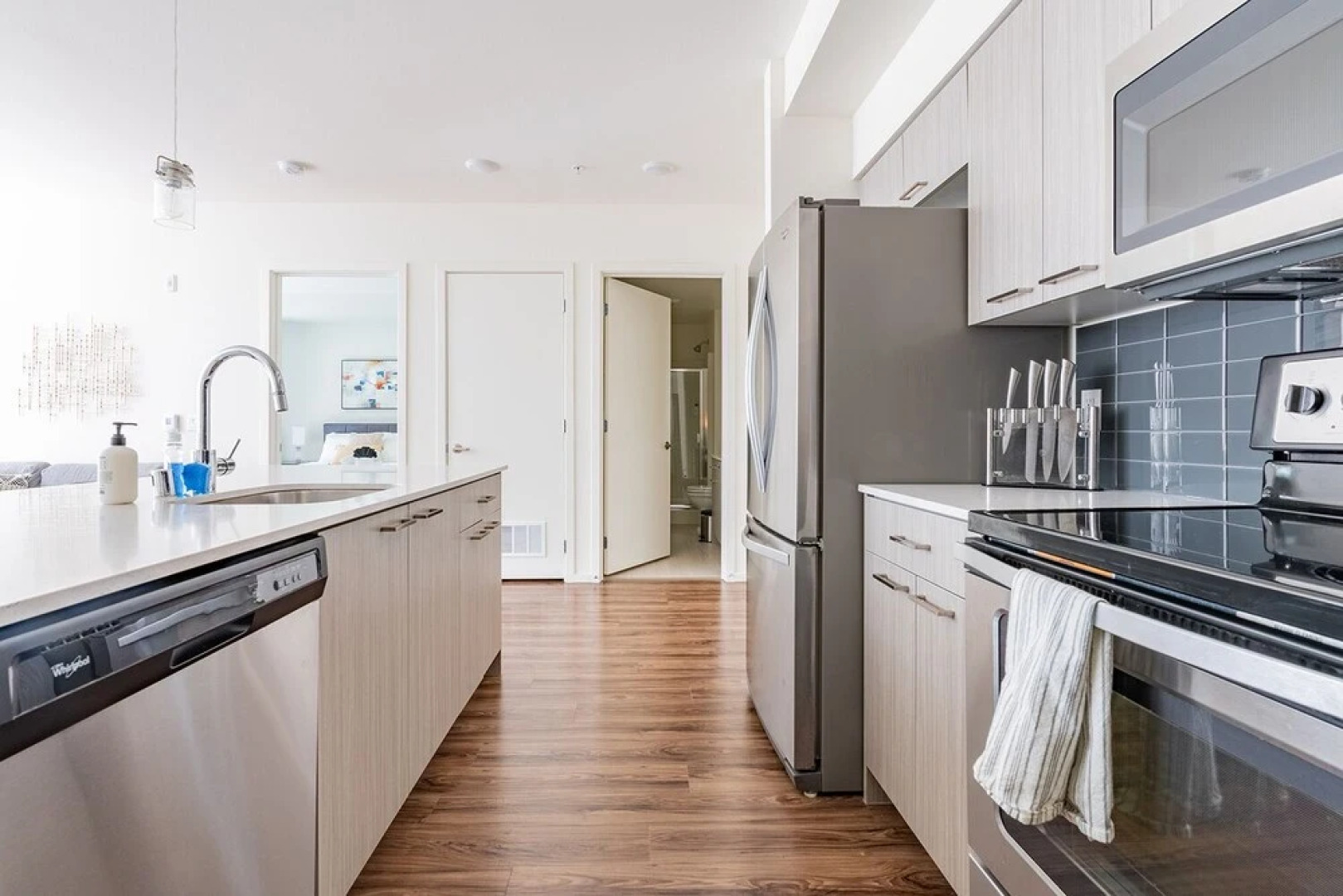 Sophari  Mercer Island Apartments