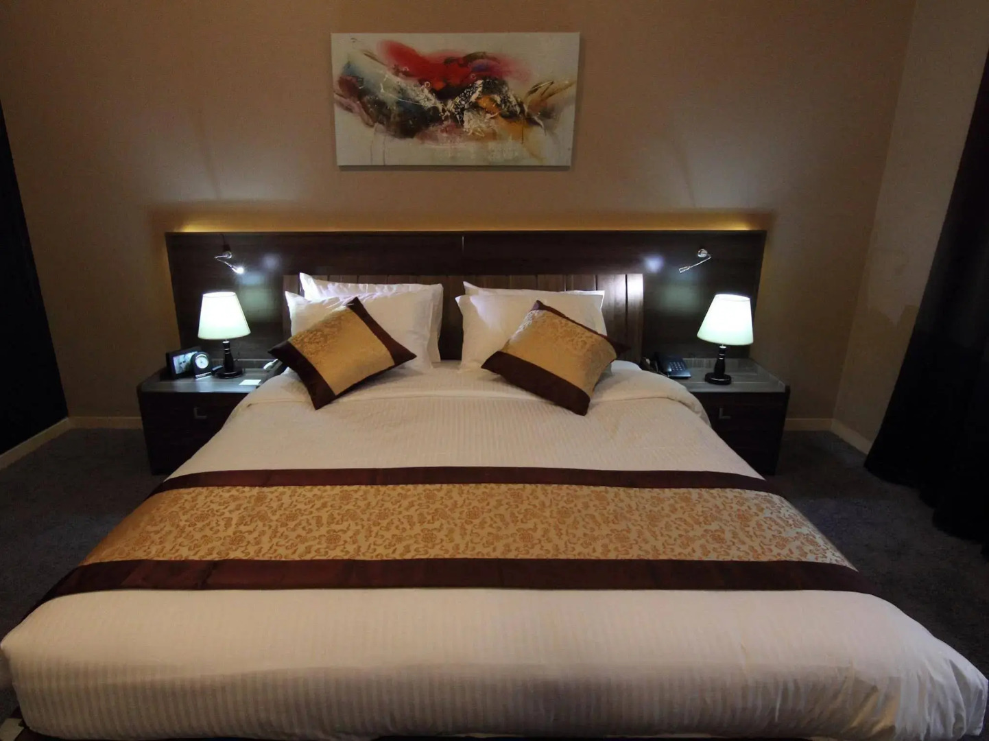 Home to Home Hotel Apartments