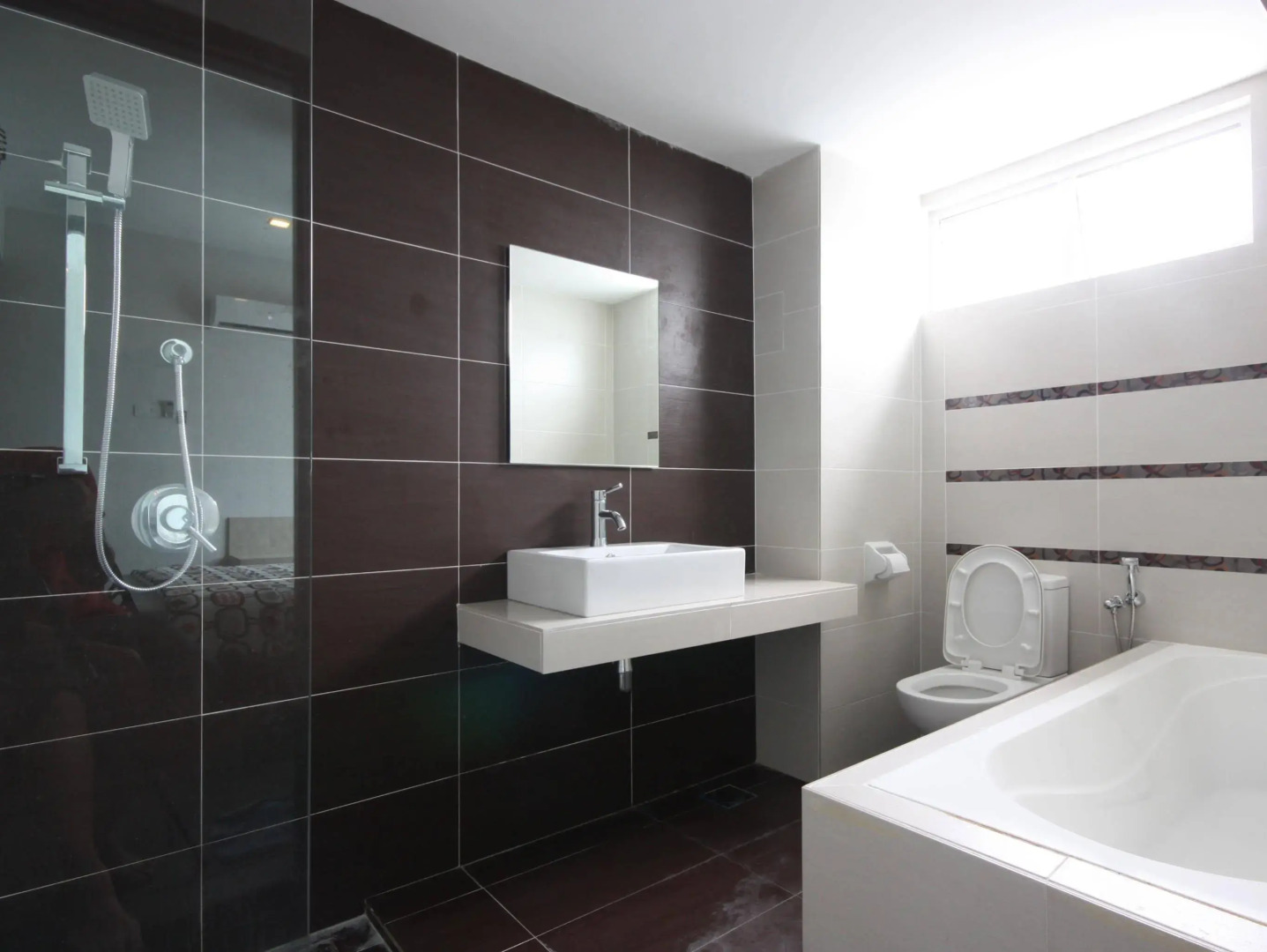 Shamrock Beach Villas Seaview 15