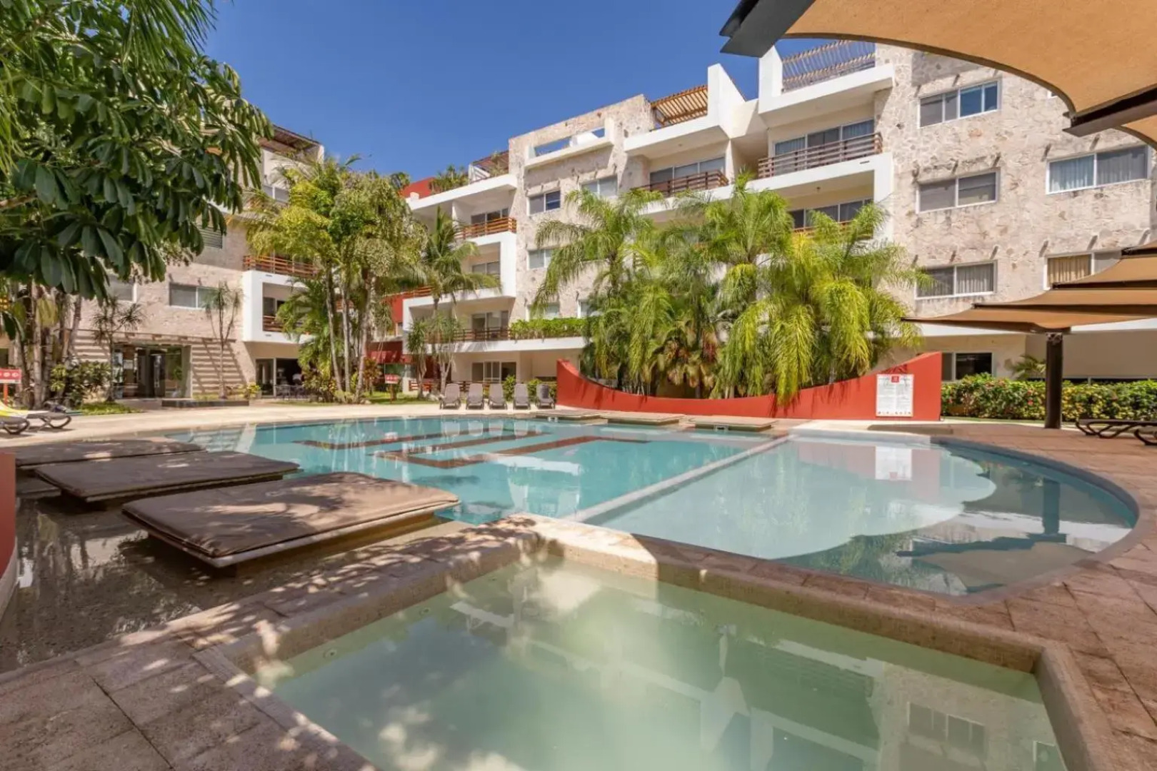 Ipana Dream Downtown Playa del Carmen