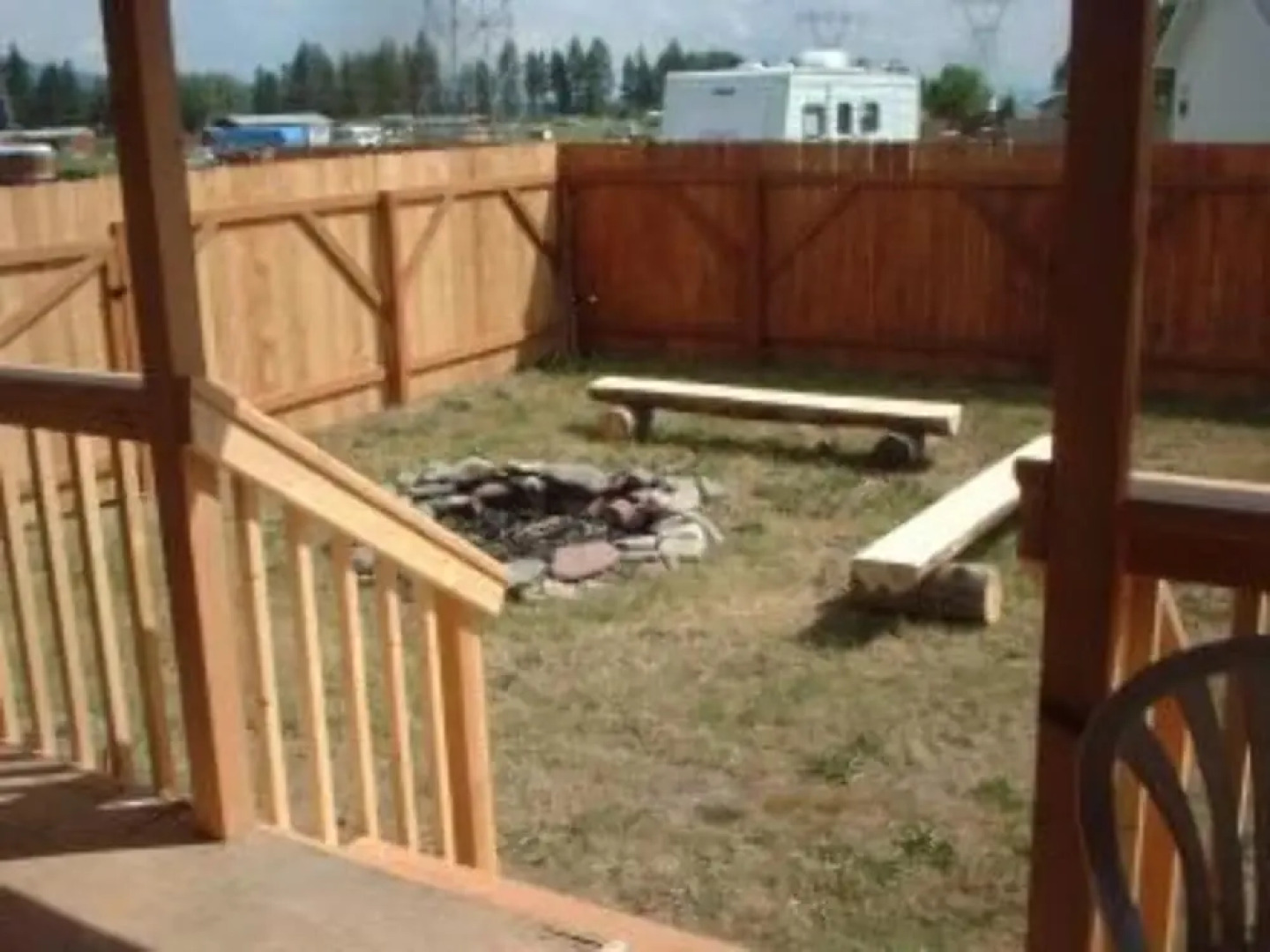 Mountain View Meadow Cottage, cozy get-a-way in beautiful Montana.