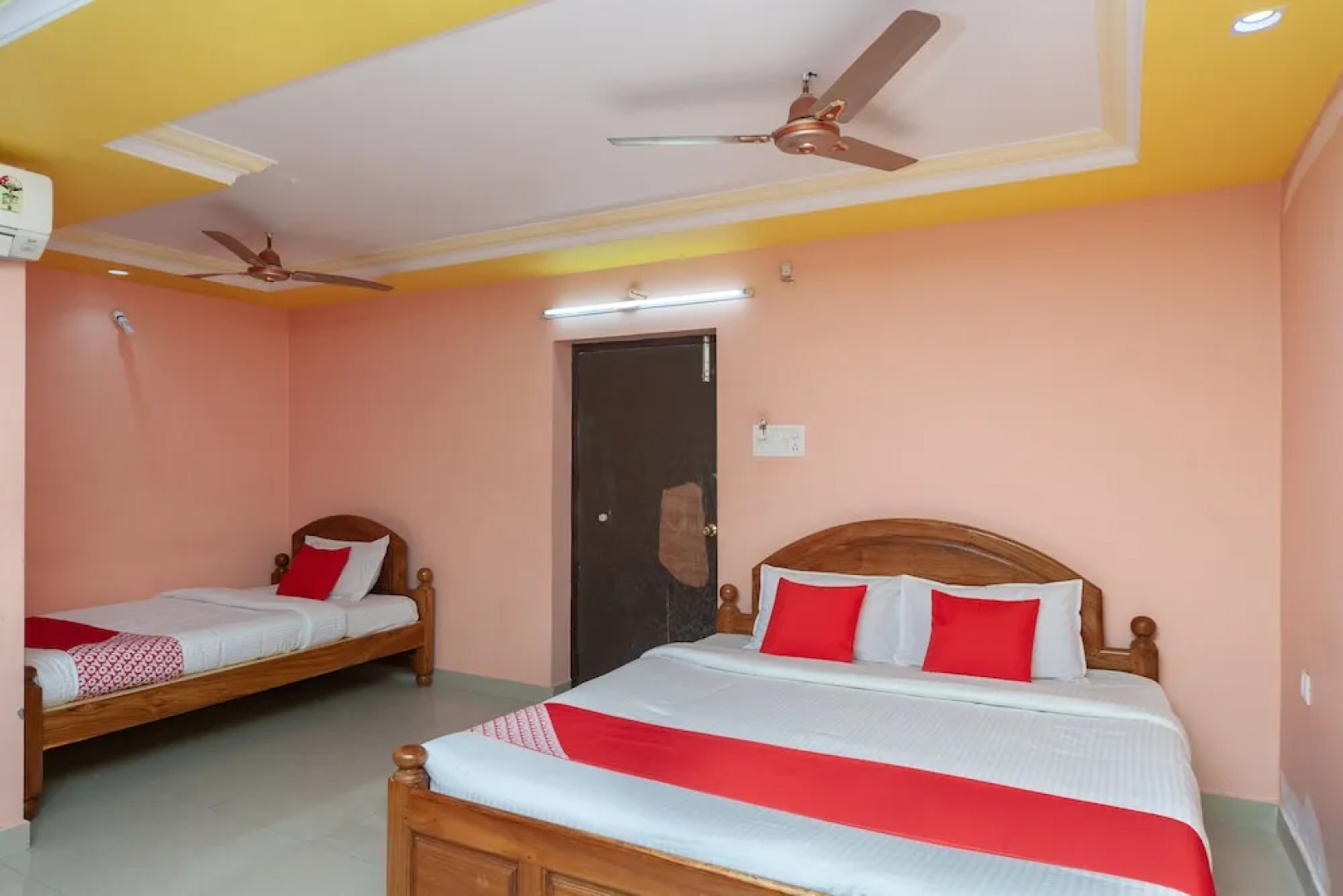 OYO 5807 Palar Residency