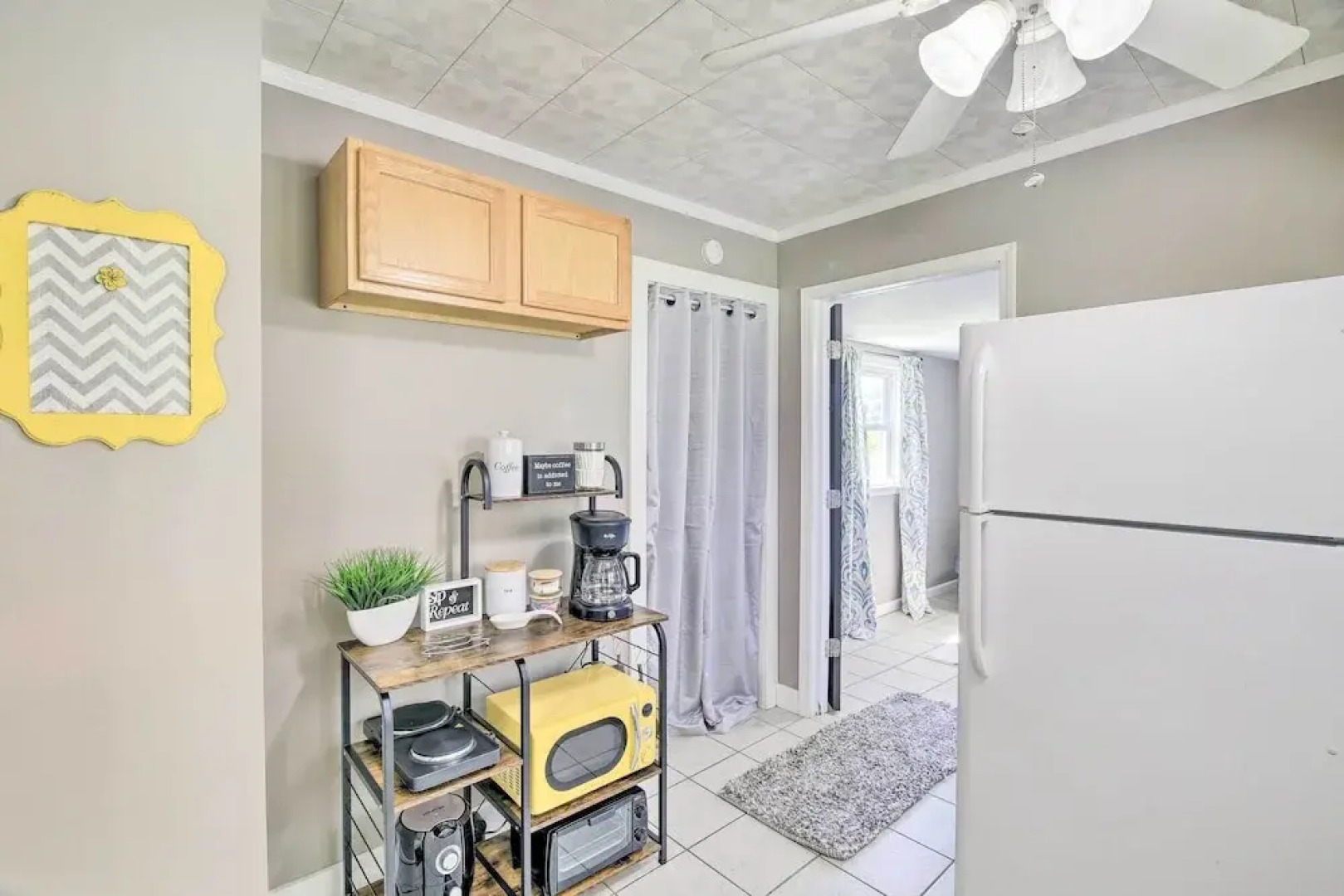 Cozy Cottage Near Dtwn Dining, Walk to Casino