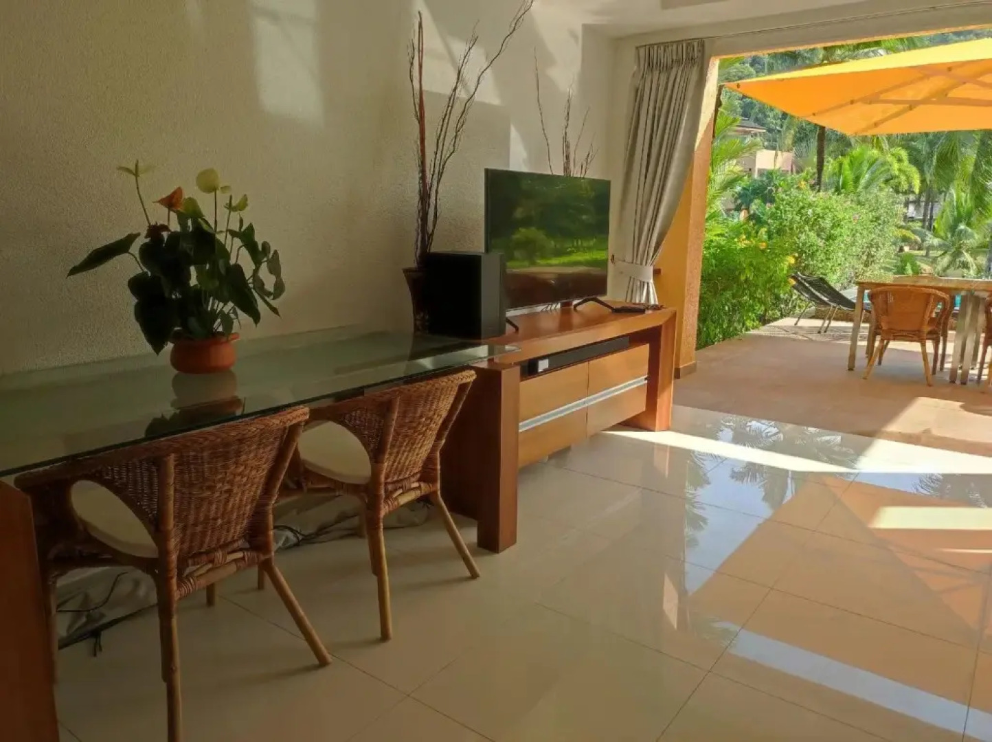 Boat House by Siam Royal Collection (Cbs Travel Asia)