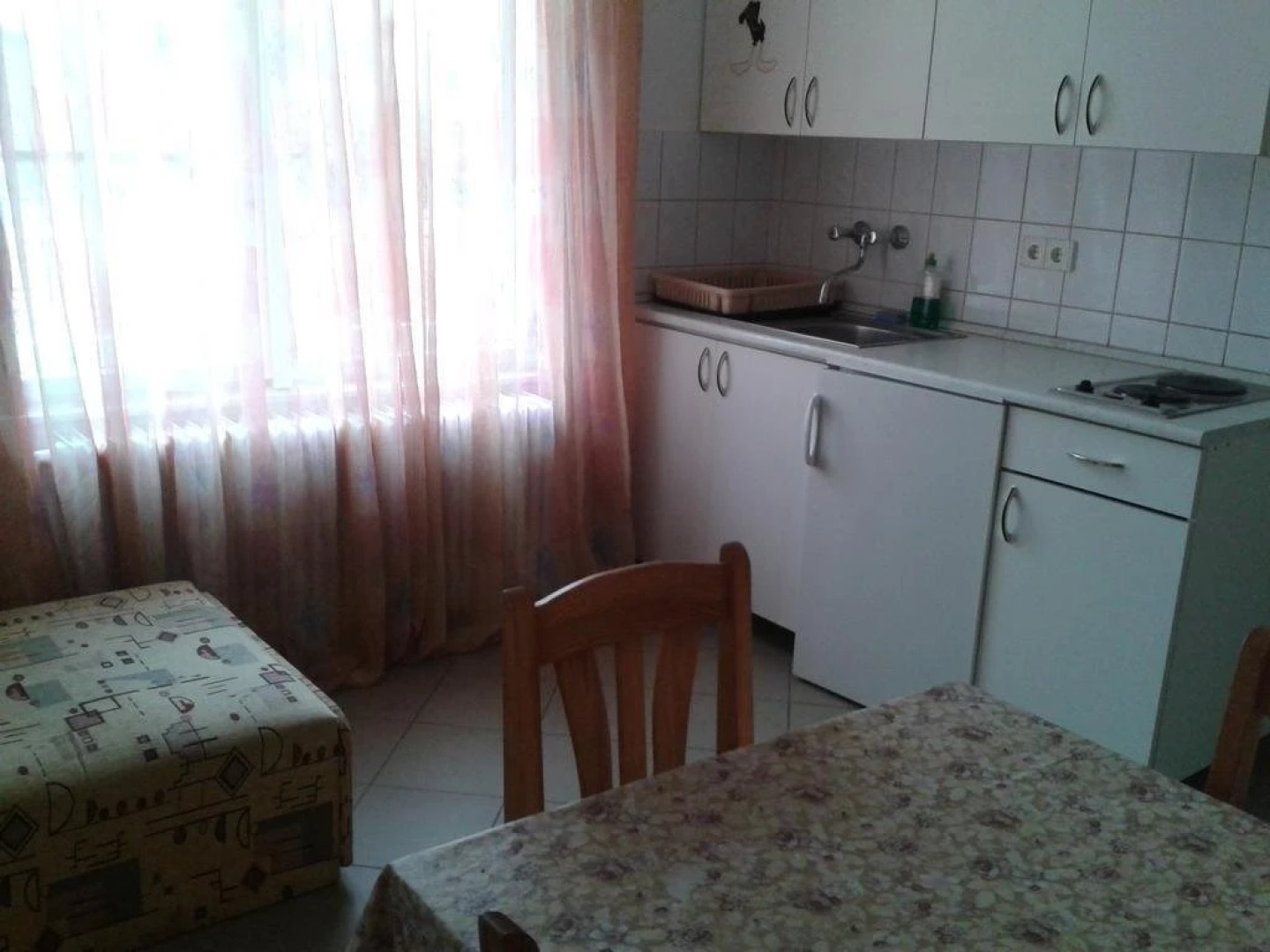 Platán Apartmanház