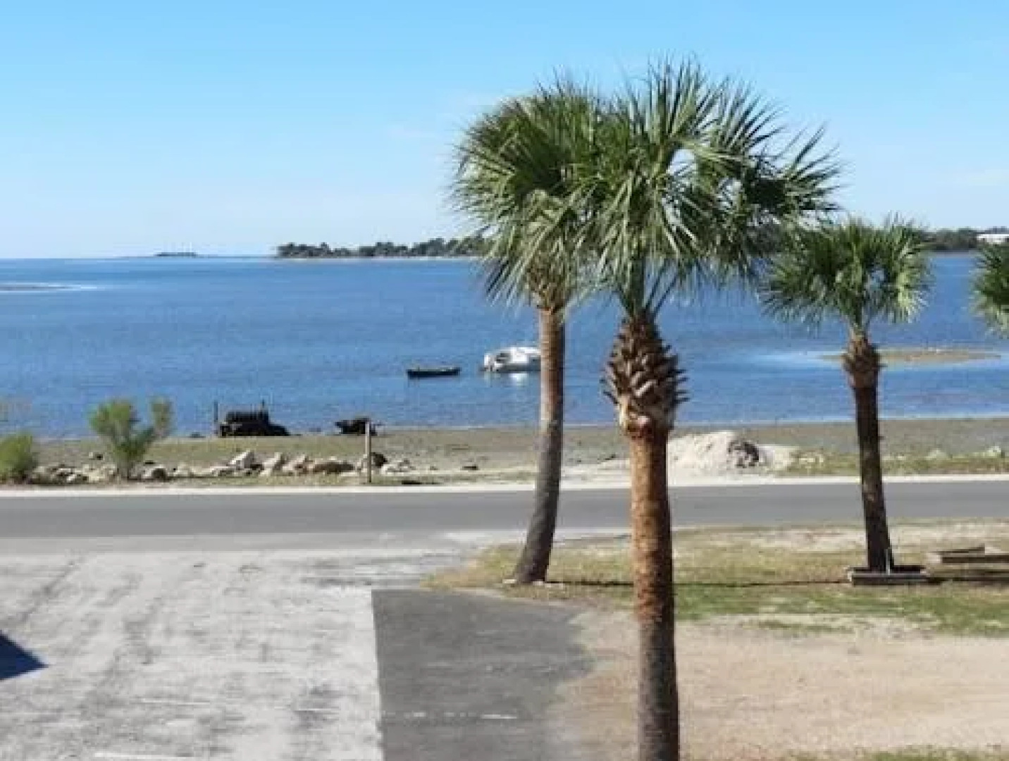 Beach Front Motel Cedar Key