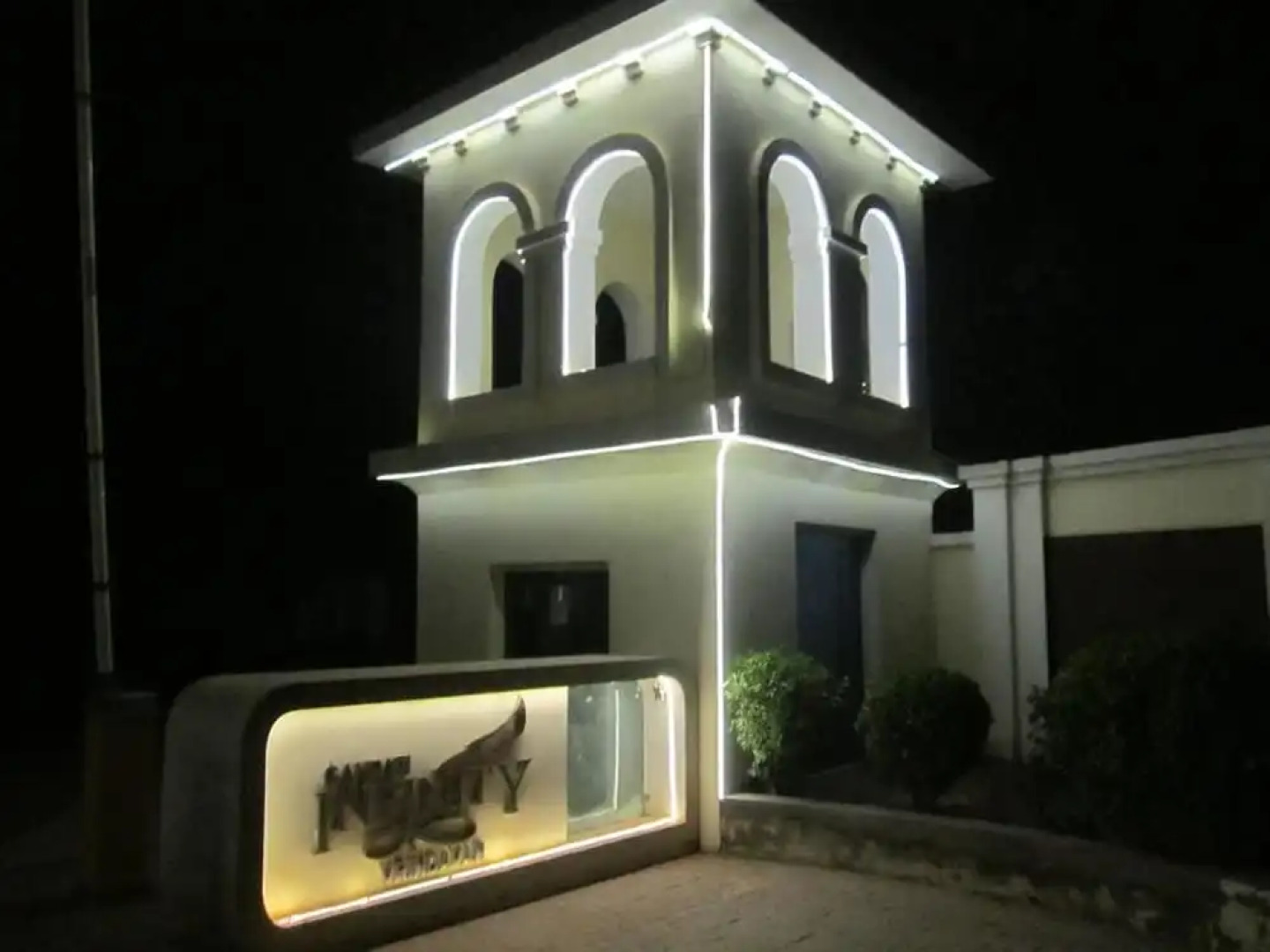 Bankey Bihari Holiday Homes By Naavagat