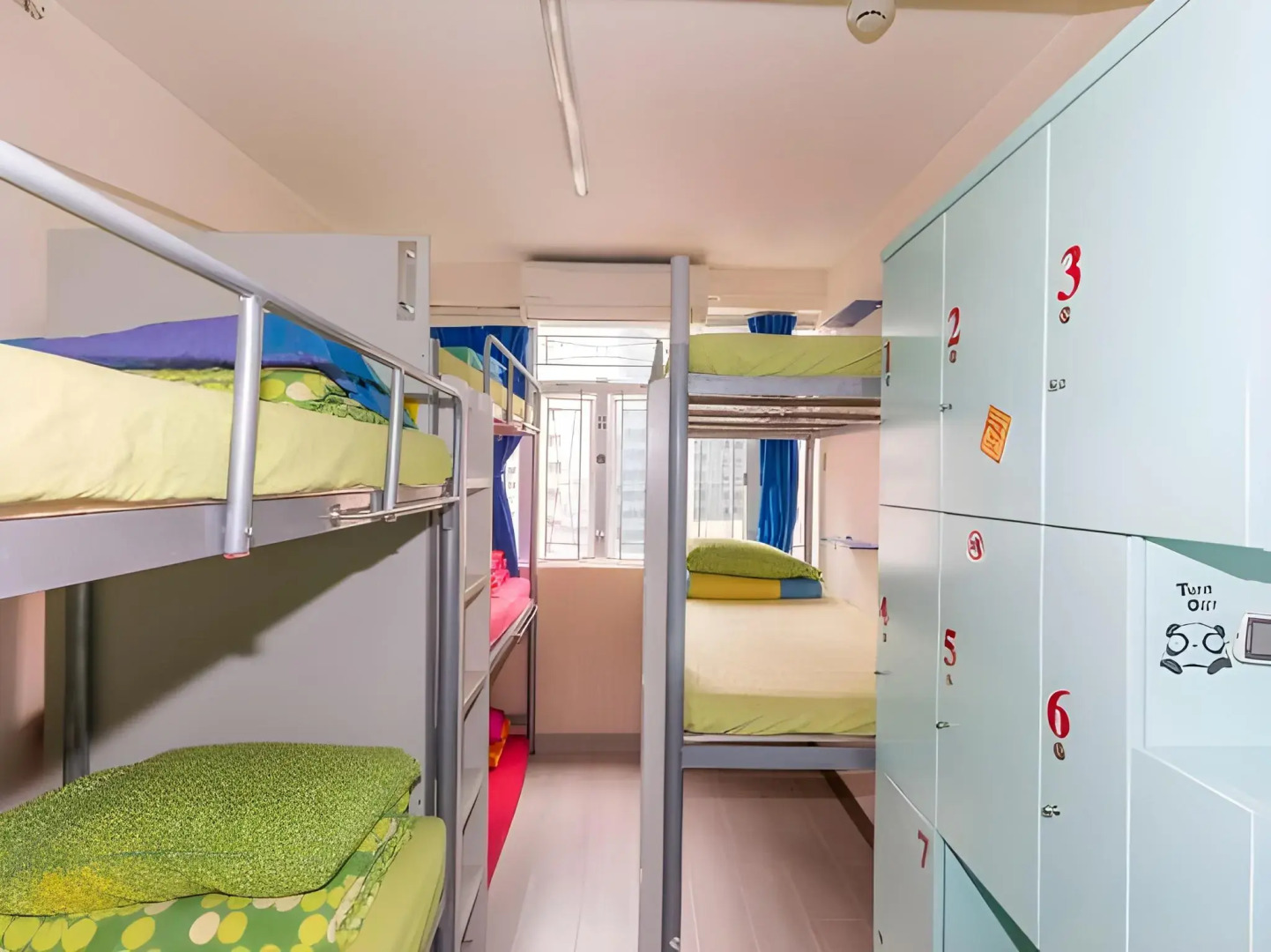 Check Inn HK - Hostel