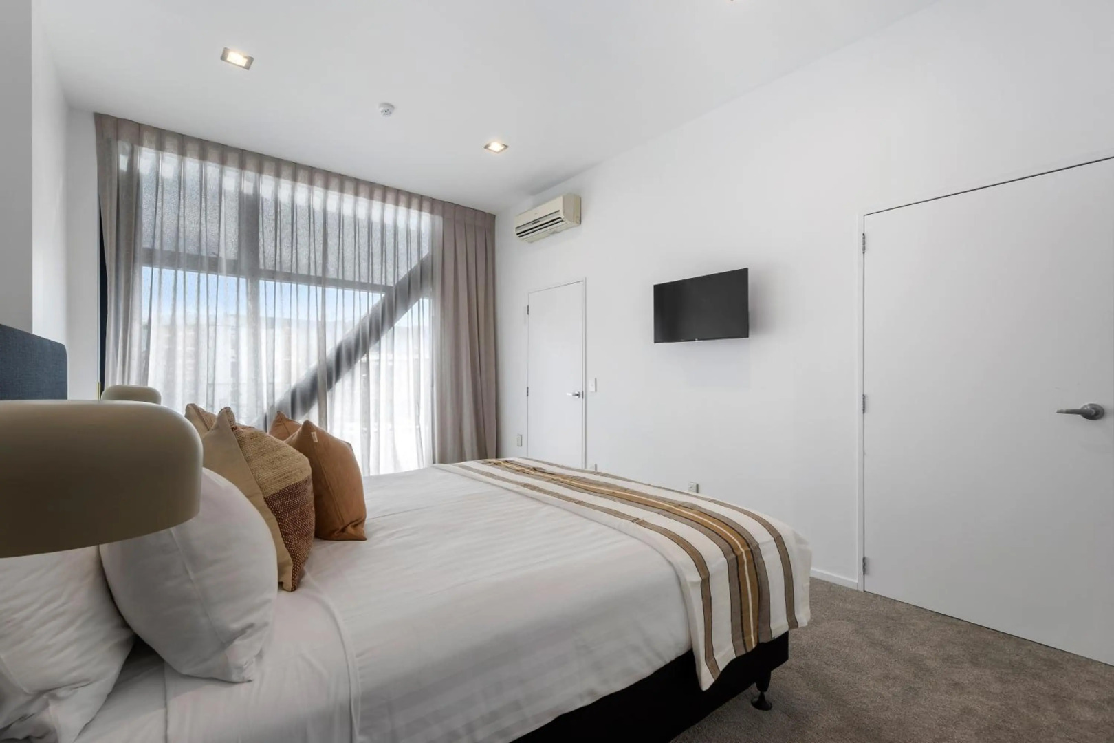 Southwark Hotel & Apartments