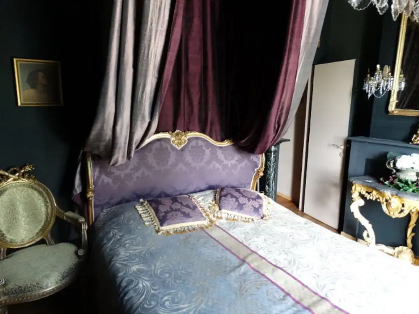 Le Domaine Du Château Blanc à 10 minutes de Pairi Daiza