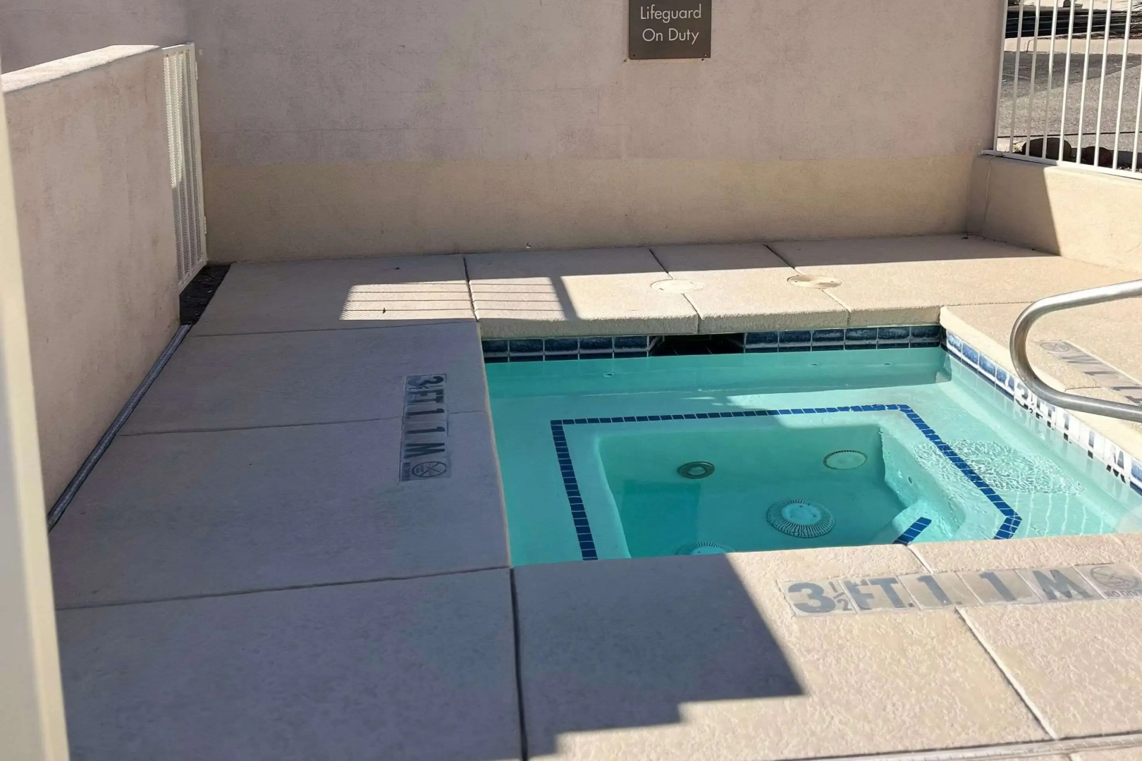 Comfort Inn Green Valley I-19