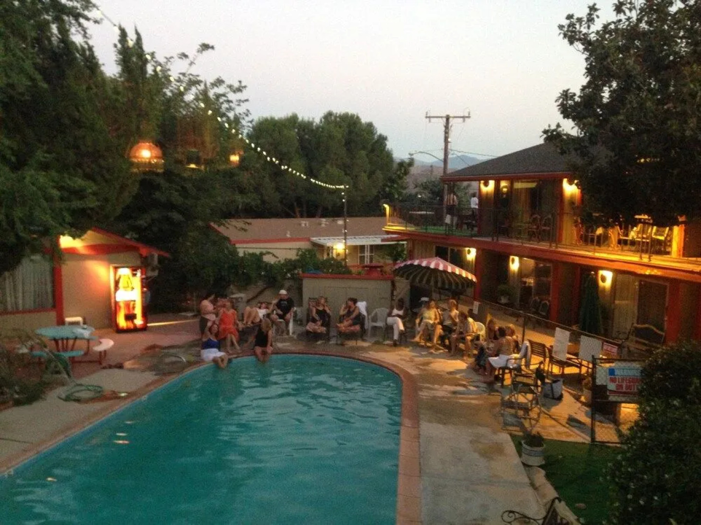 Piazza's Pine Cone Inn