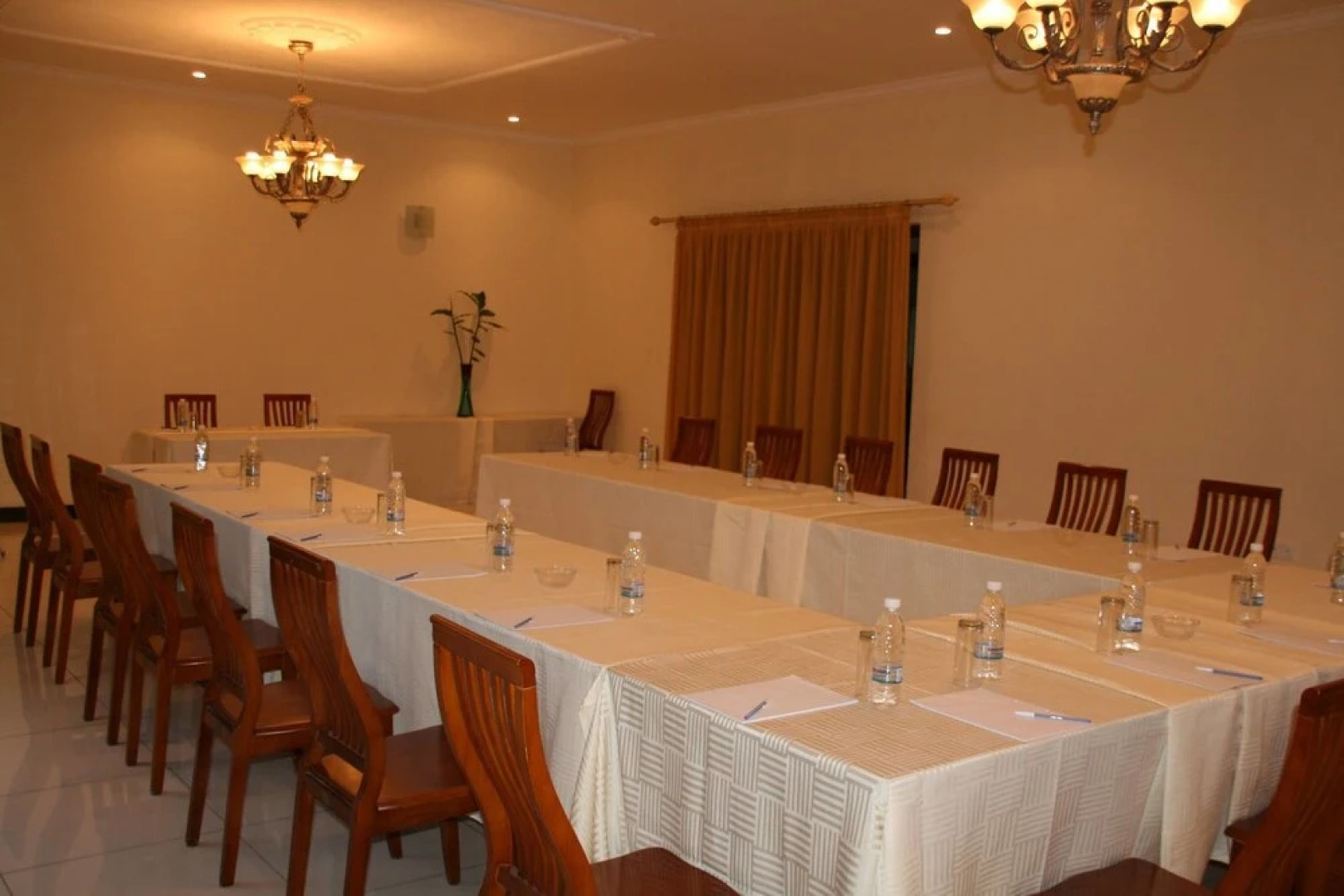 Macha-Leni on 10 Boutique Hotel