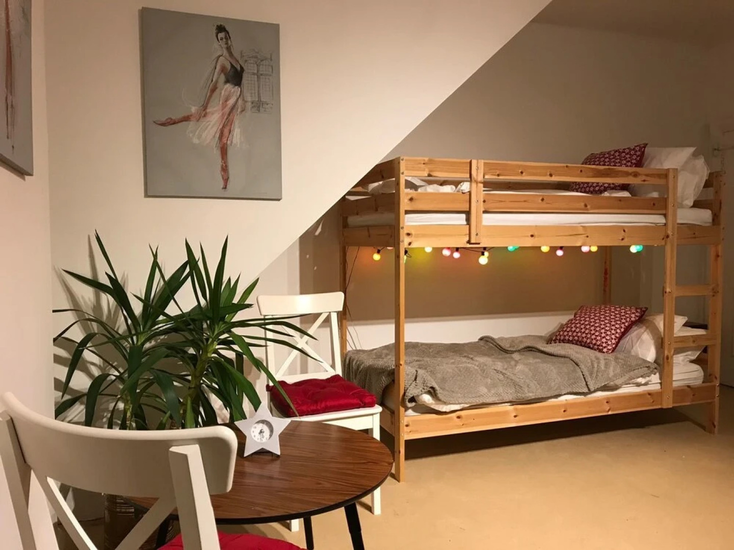 6 Bedroom Detached House