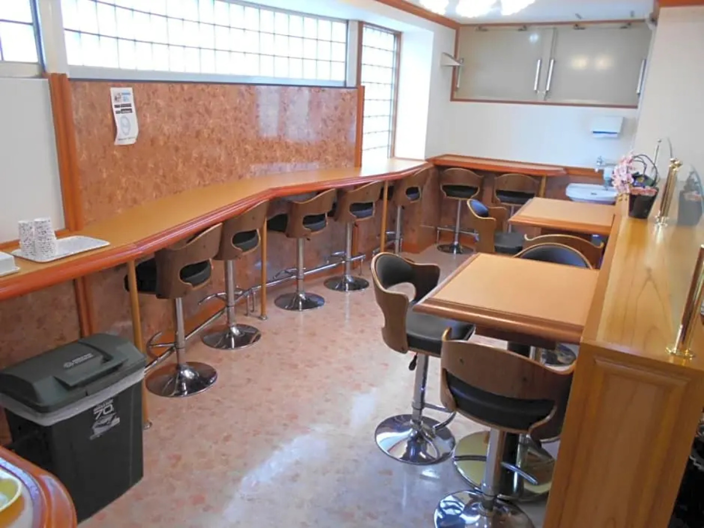 Nishikawaguchi Station Hotel Stay Lounge