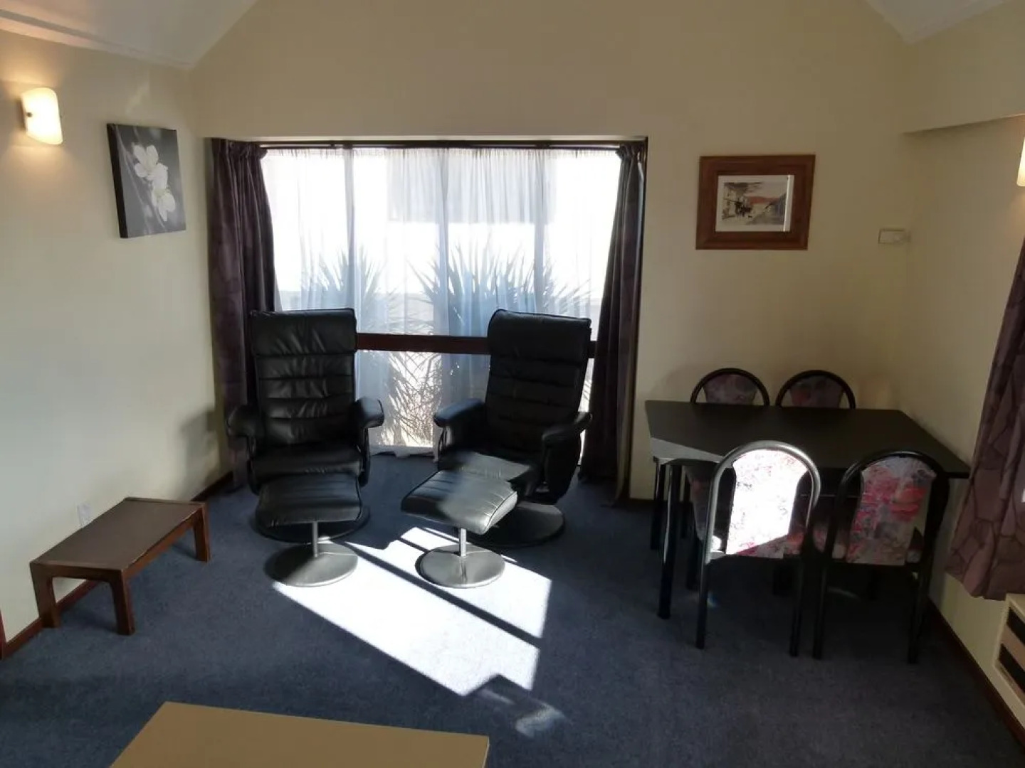 Centennial Court Hotel