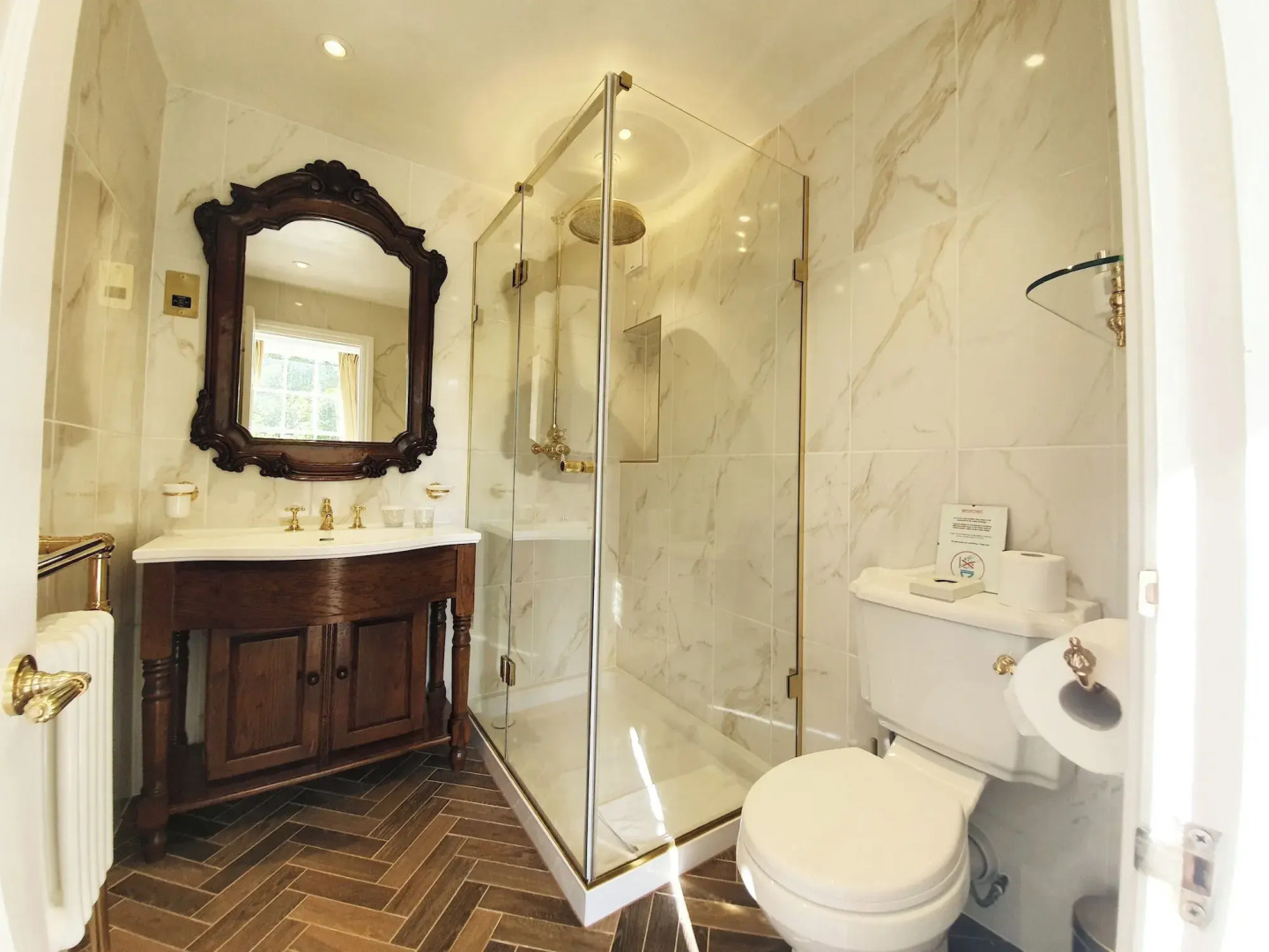 Plas Dinas Country House