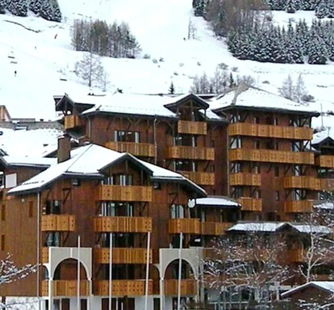 Studio in Les Deux Alpes, With Wonderful Mountain View and Furnished G