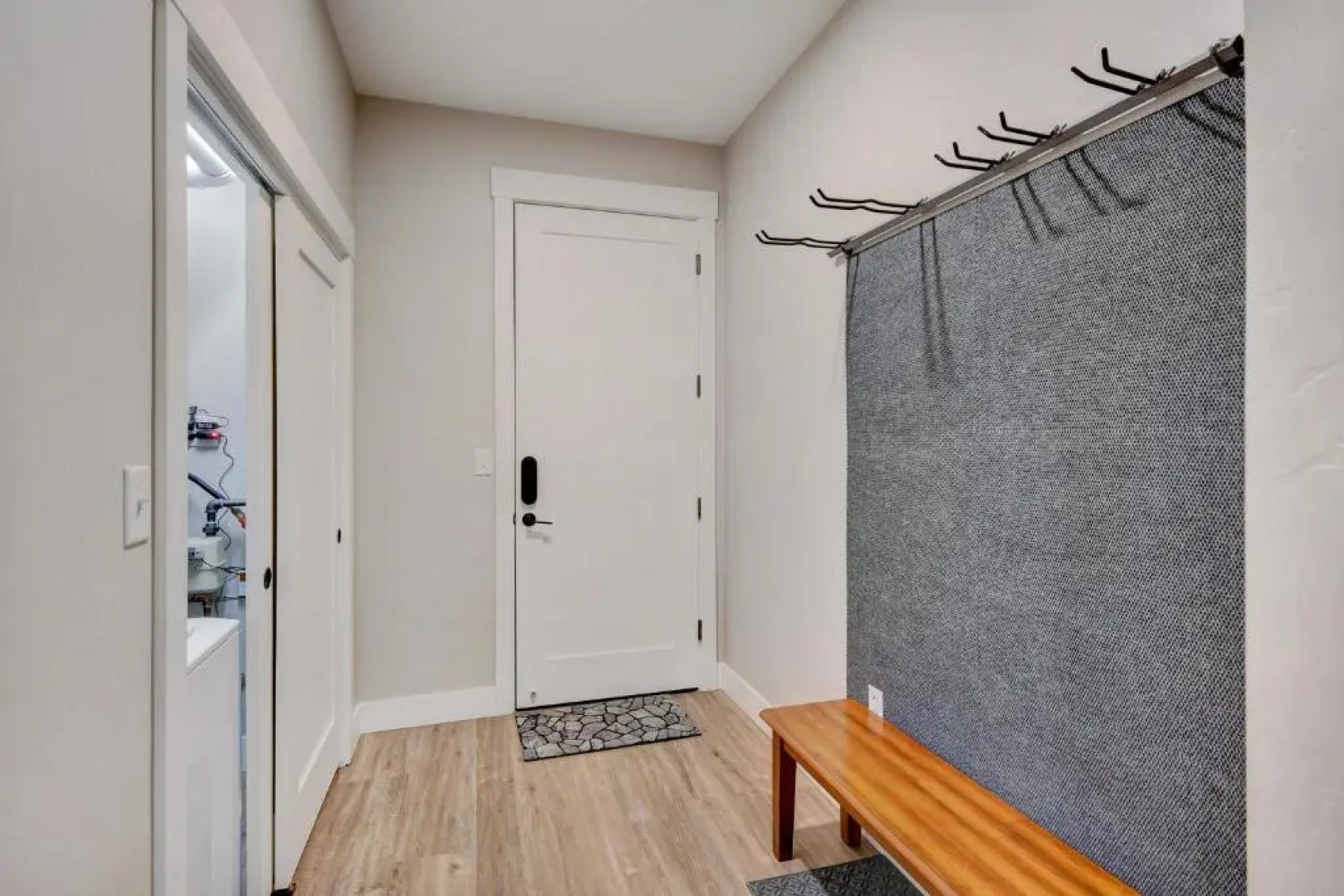 New Luxury Loft #107 Near Resort Huge Hot Tub & Views - FREE Activities & Equipment Rentals Daily