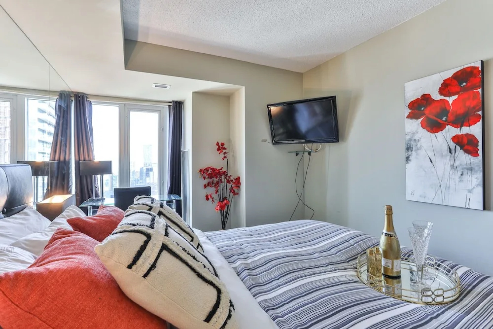 Entertainment District Modern Condo