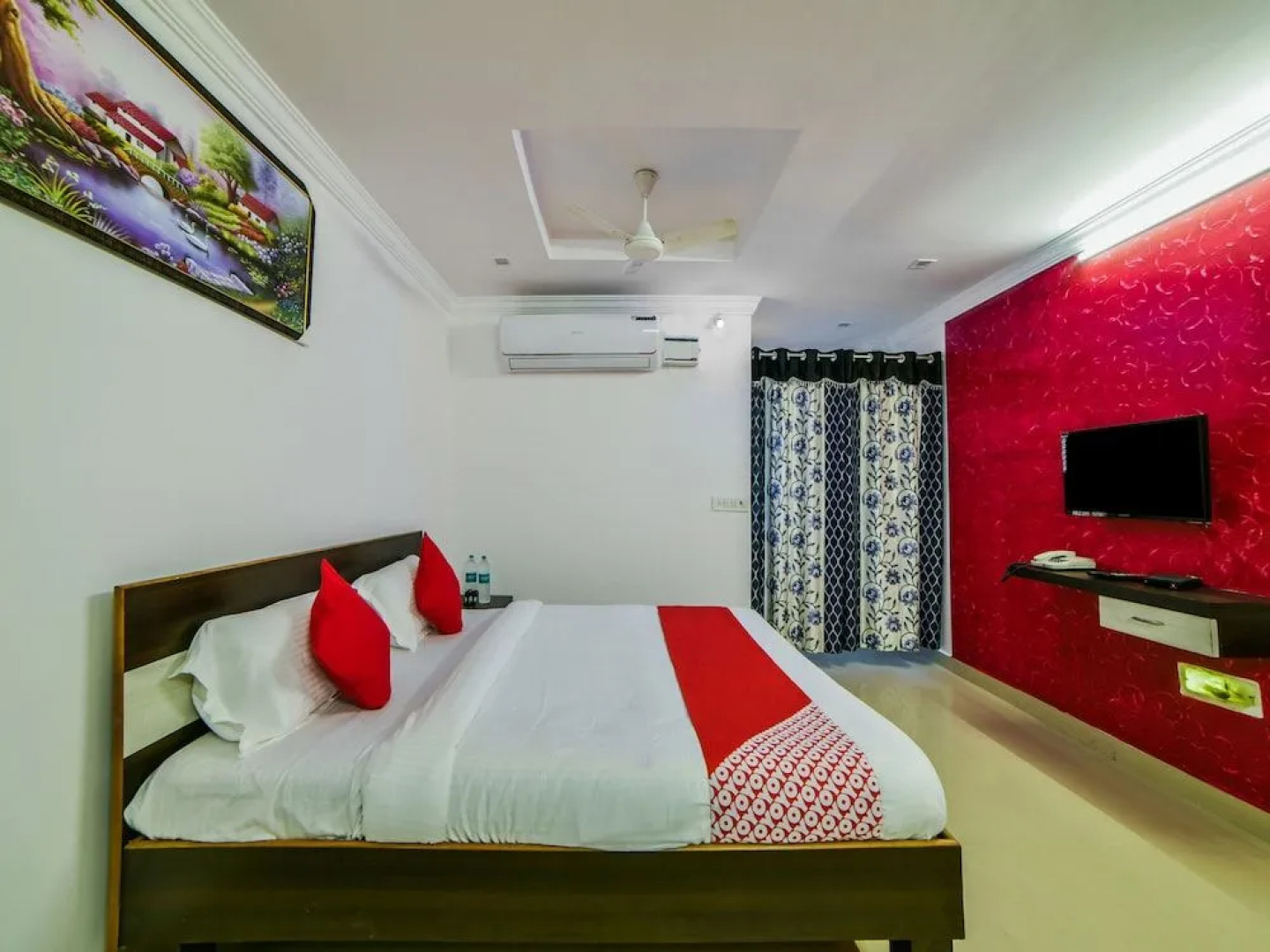 Oyo 18407 Noble Lodge