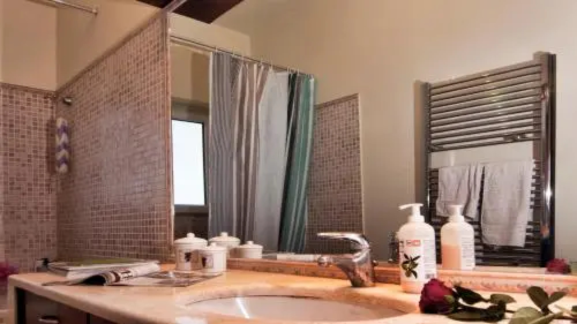 Evelina's Country House