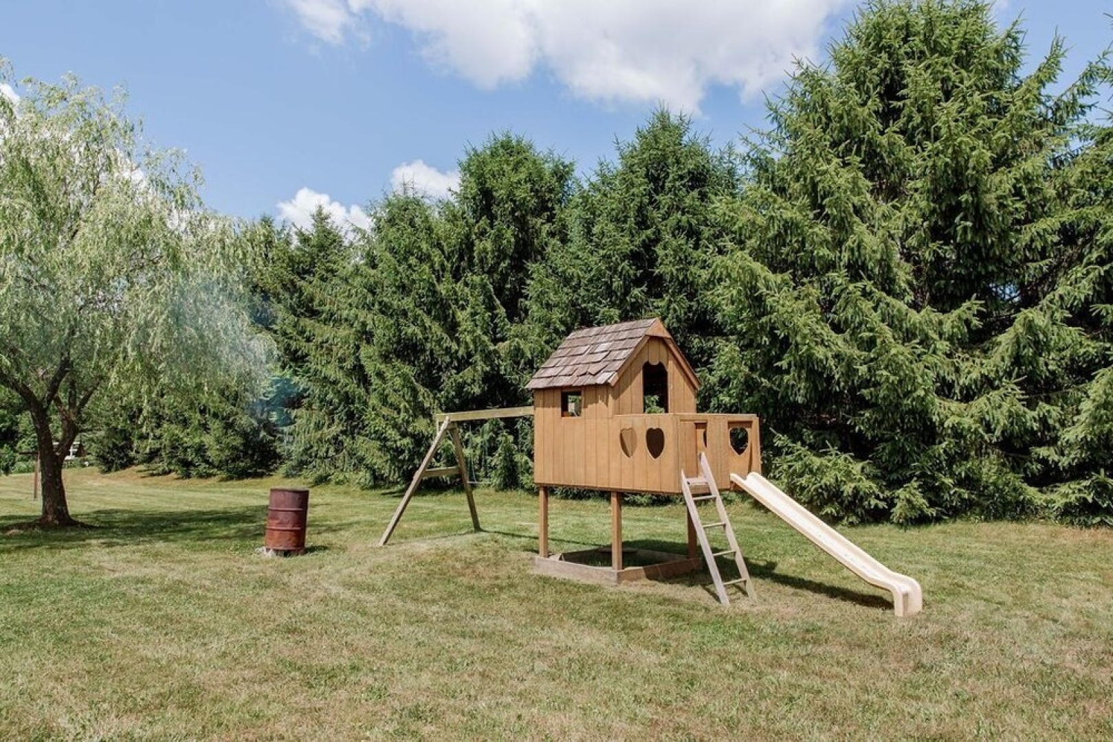 Deerfield Retreat on 50-acres Super Secluded S