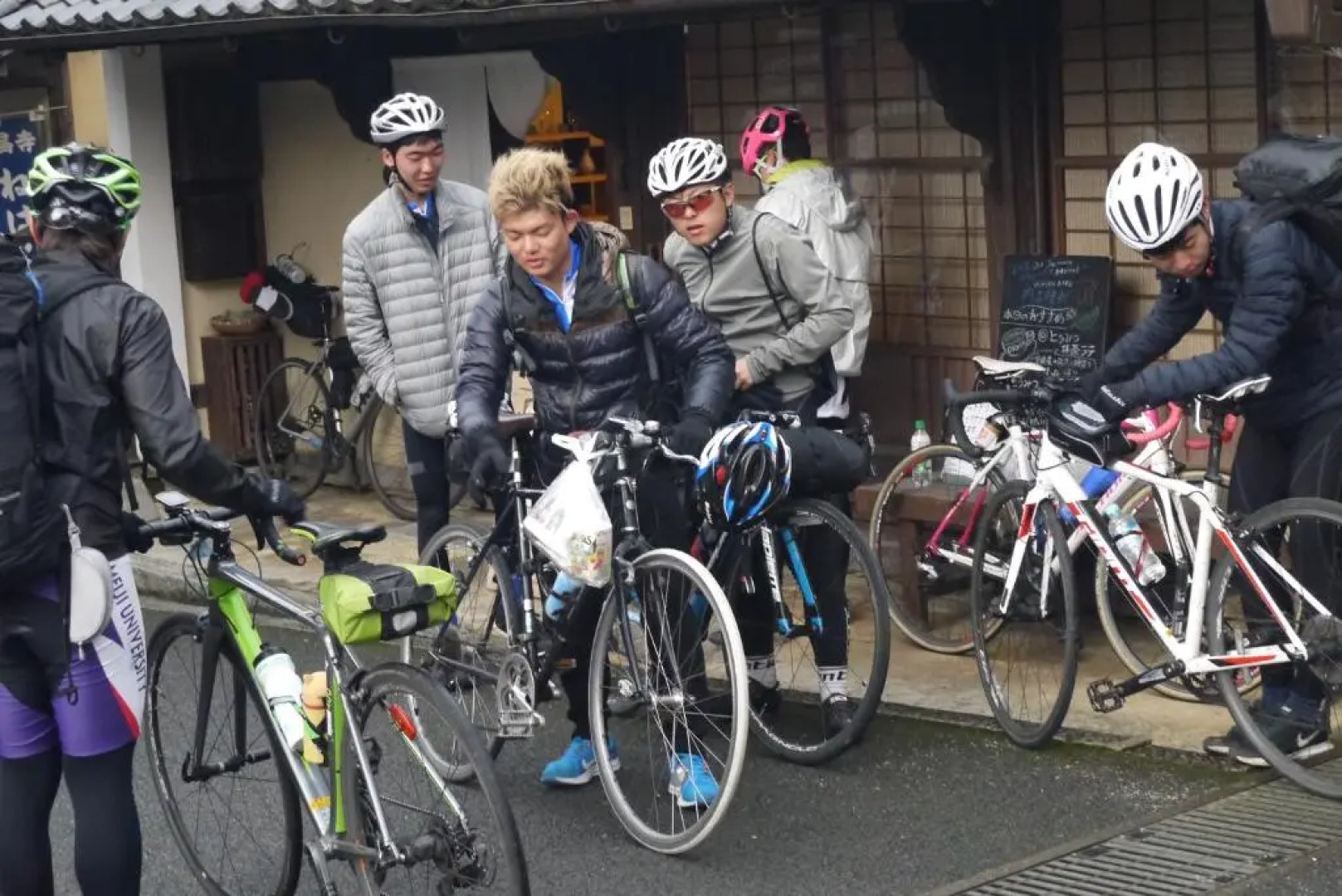 The hostel & Tatami bar UCHIKOBARE