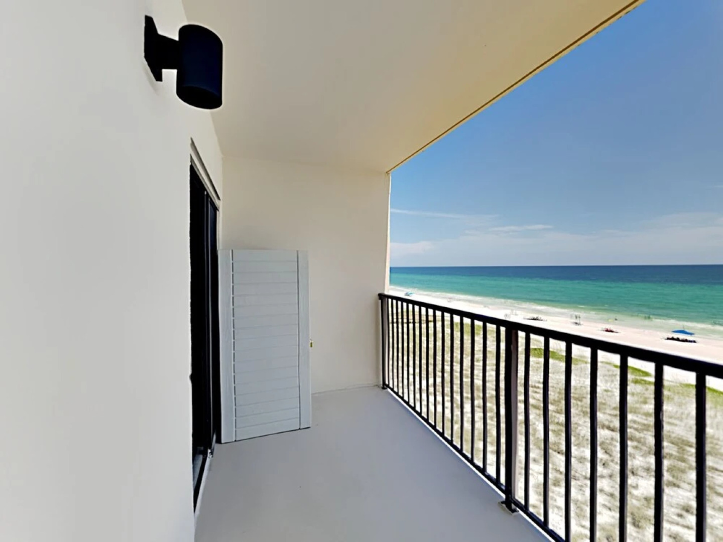 Sundunes Condominium