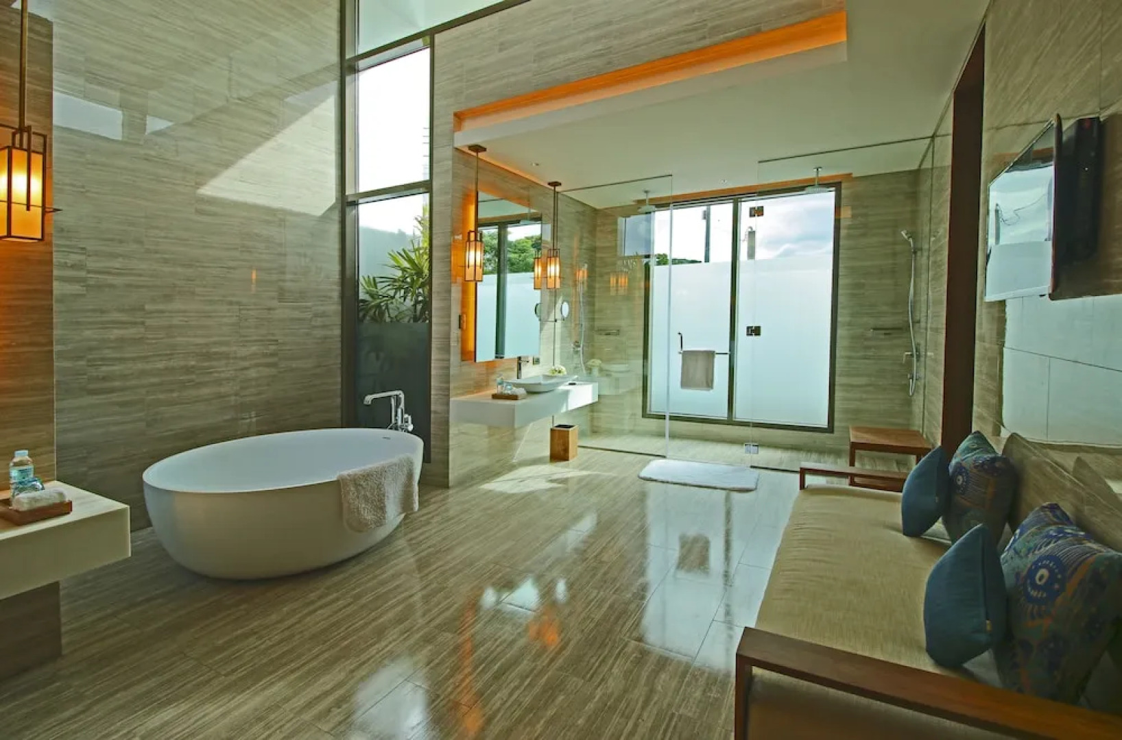 Holiday Inn Clark Field