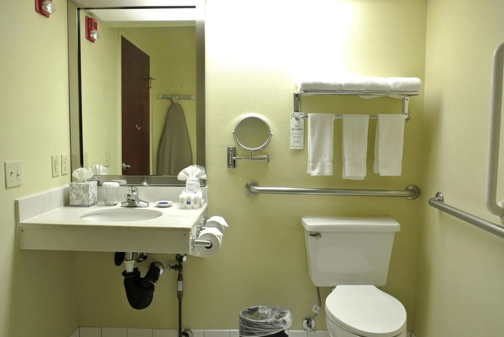 Best Western Plus Plaza by the Green