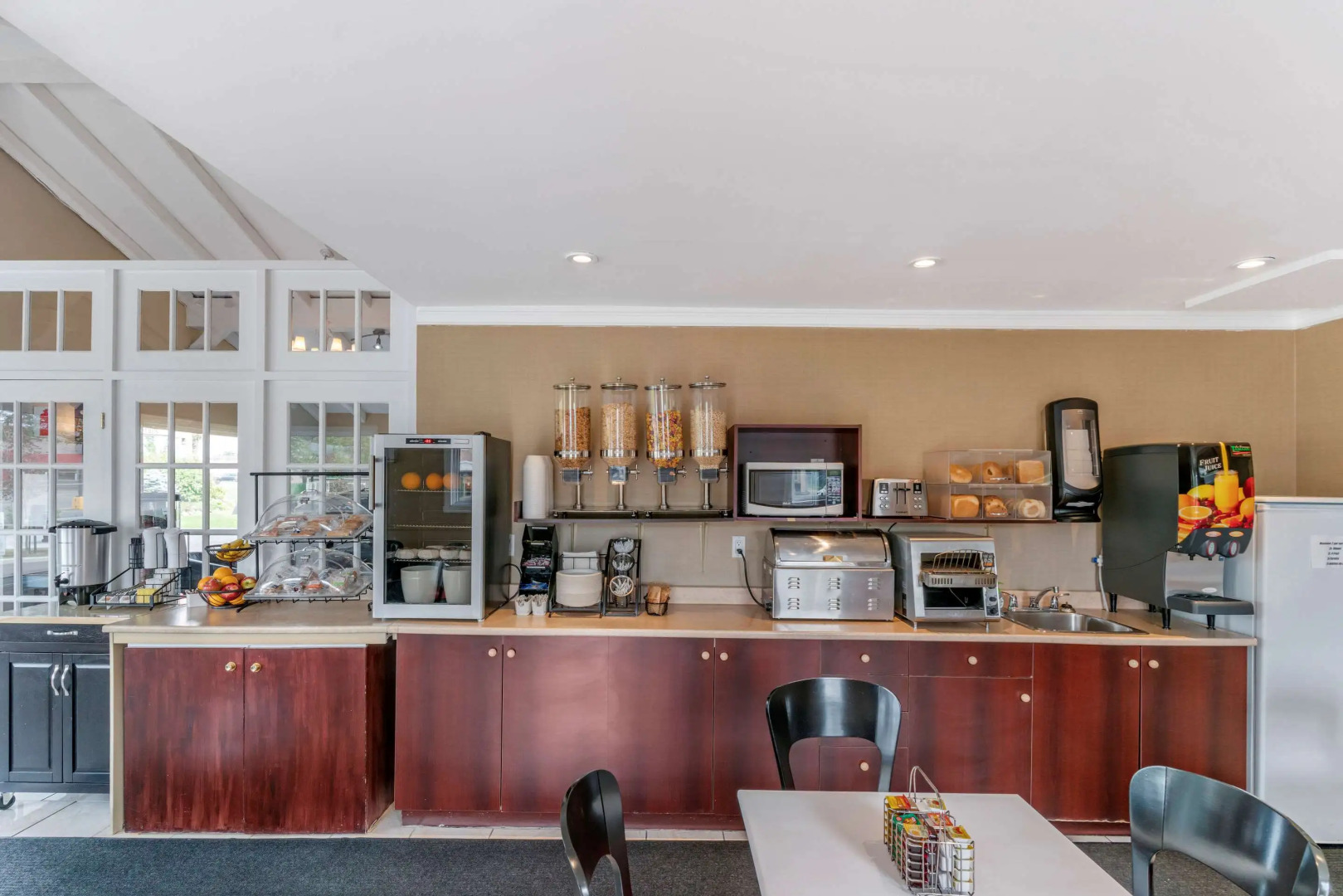 : Econo lodge Hotel Brossard