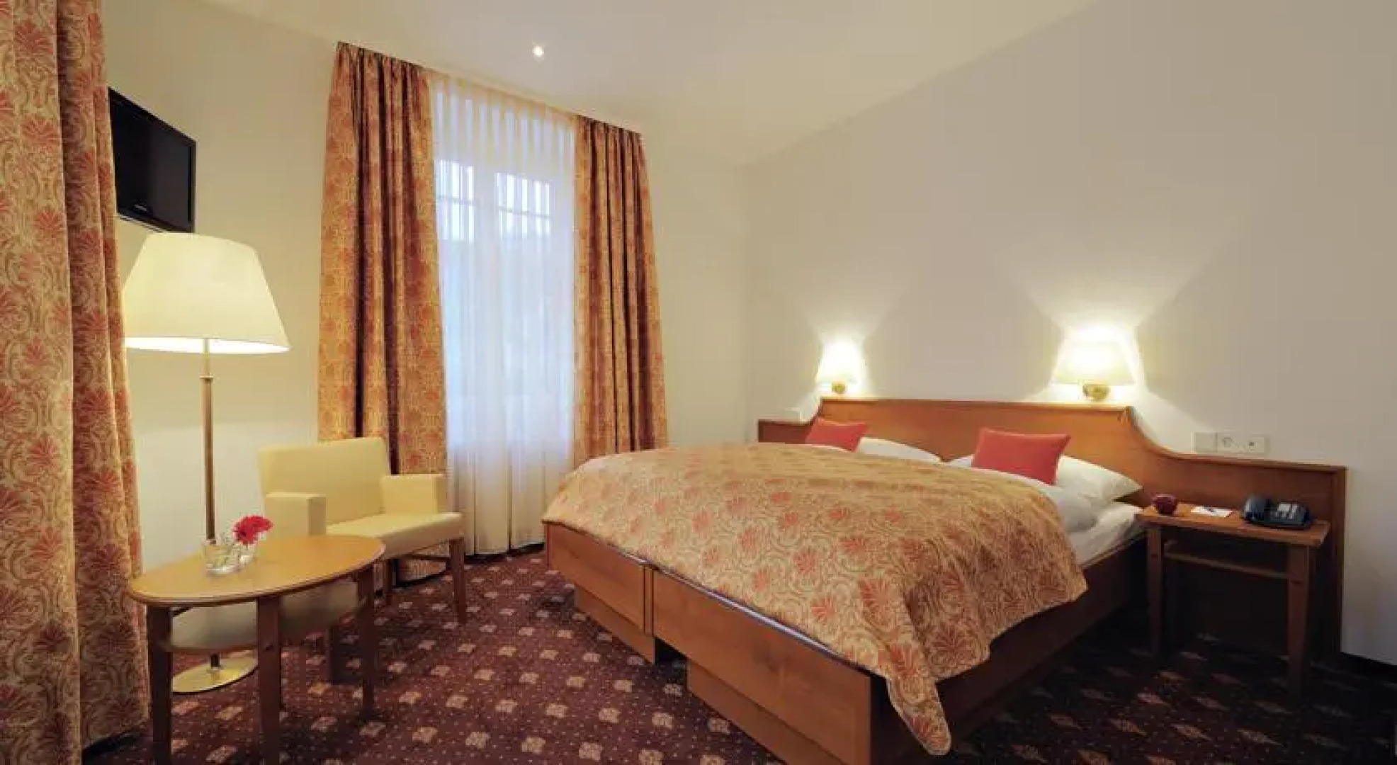 Hotel Hofgut Sternen - Wohnen in Kunst und Kultur