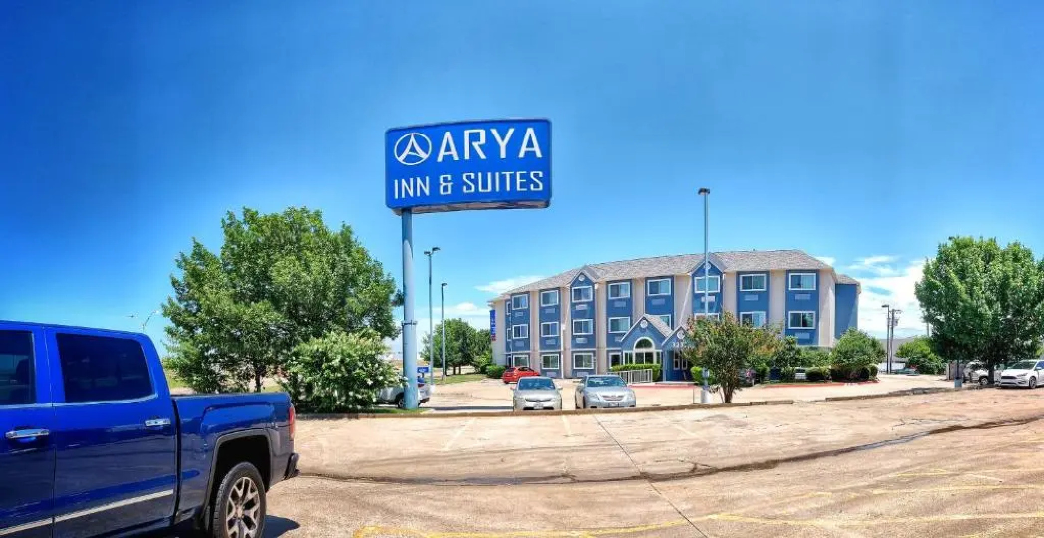 Arya Inn & Suites