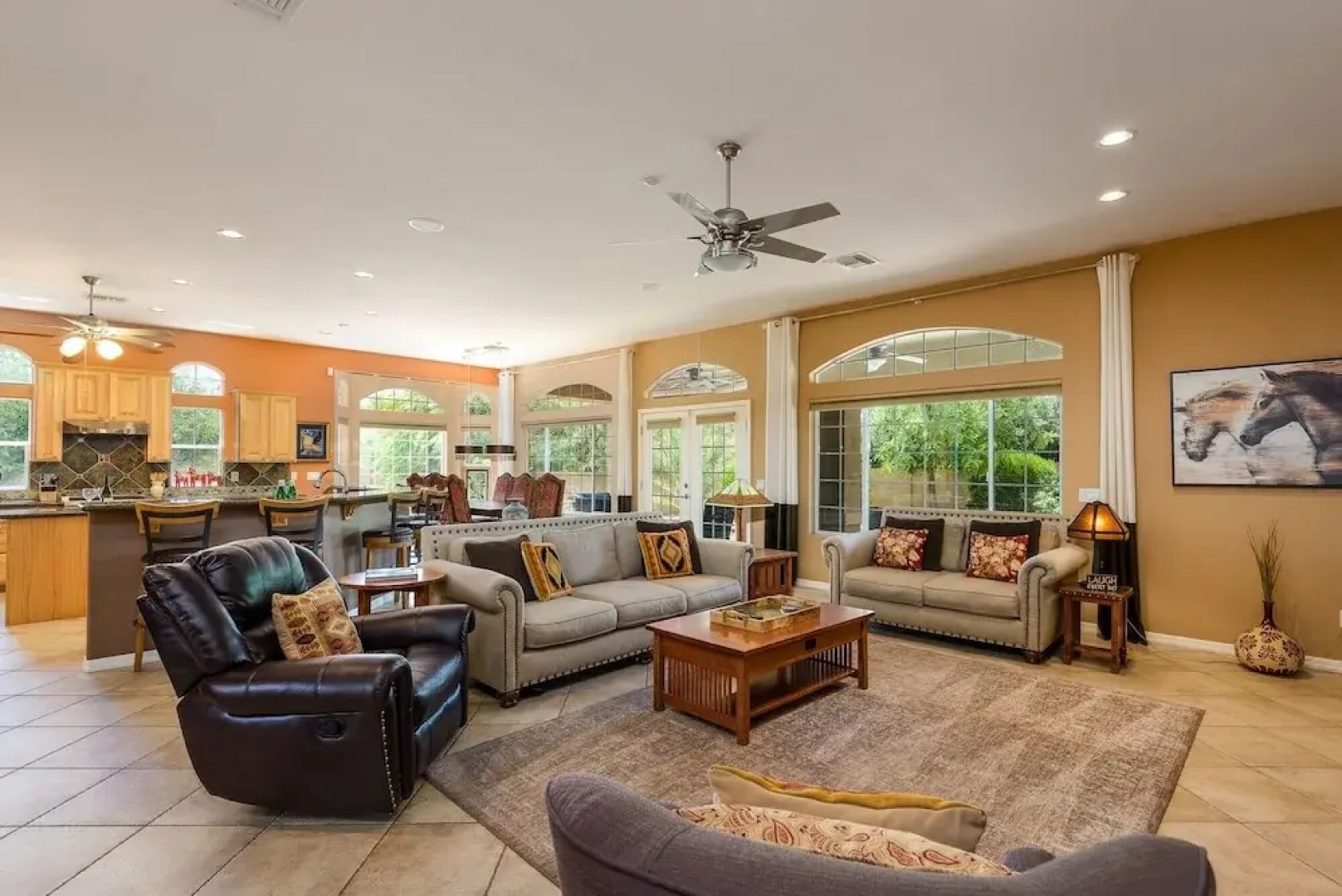 Casa Dynamite 4 Bedroom Home by RedAwning