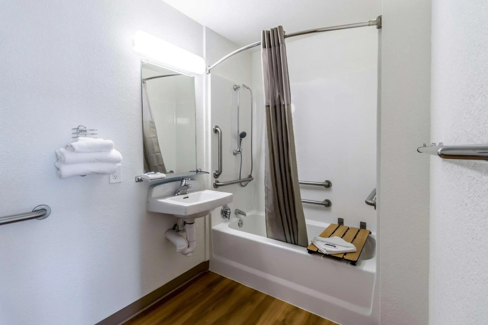 Motel 6 Kirkland, WA - North Kirkland