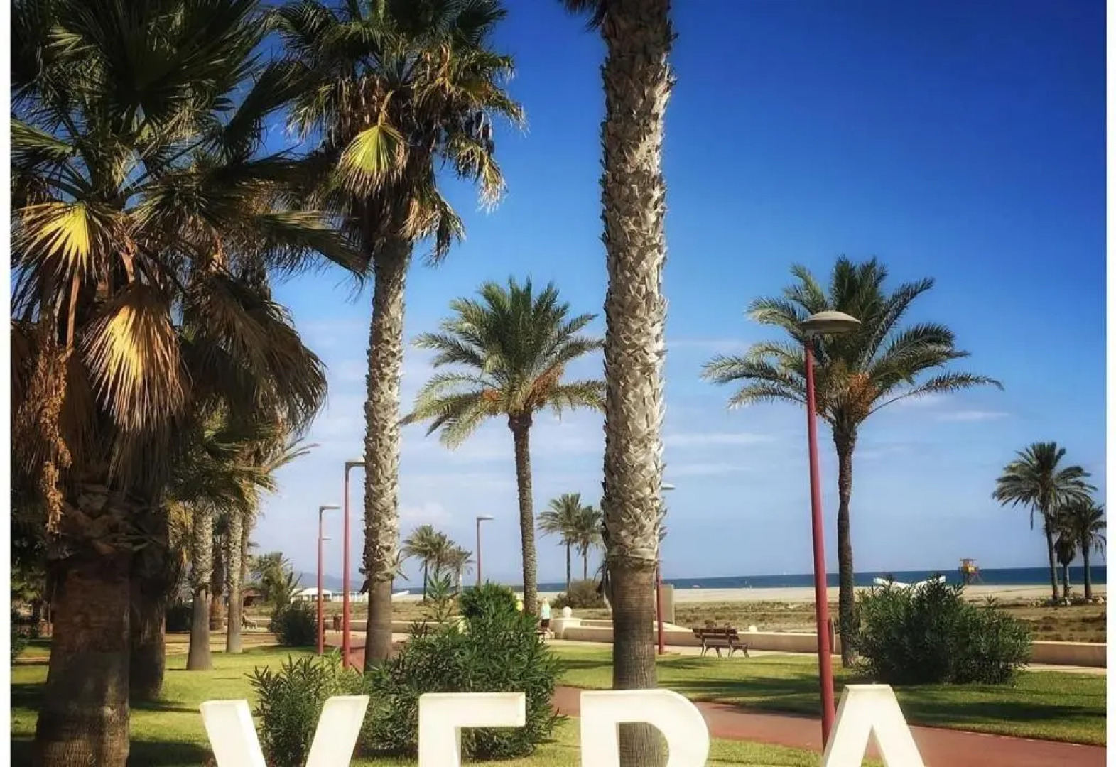 2 bed apartment with pools and spa