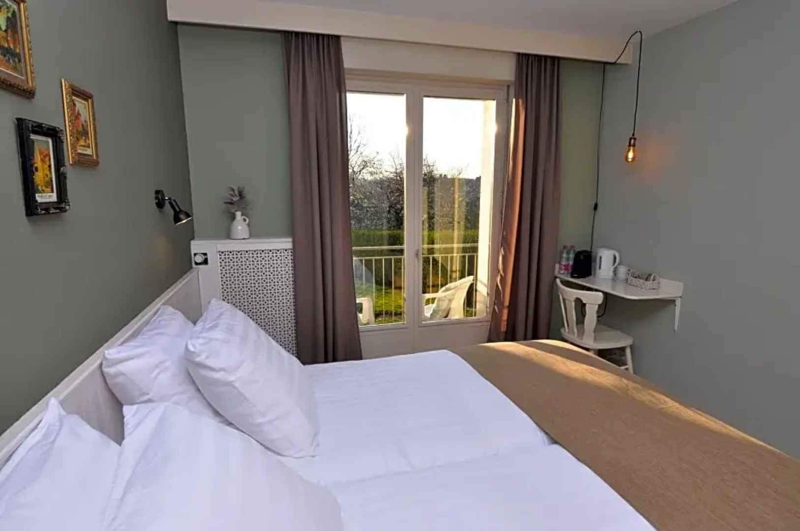 Chambres Et Table D'hotes VieLaVie