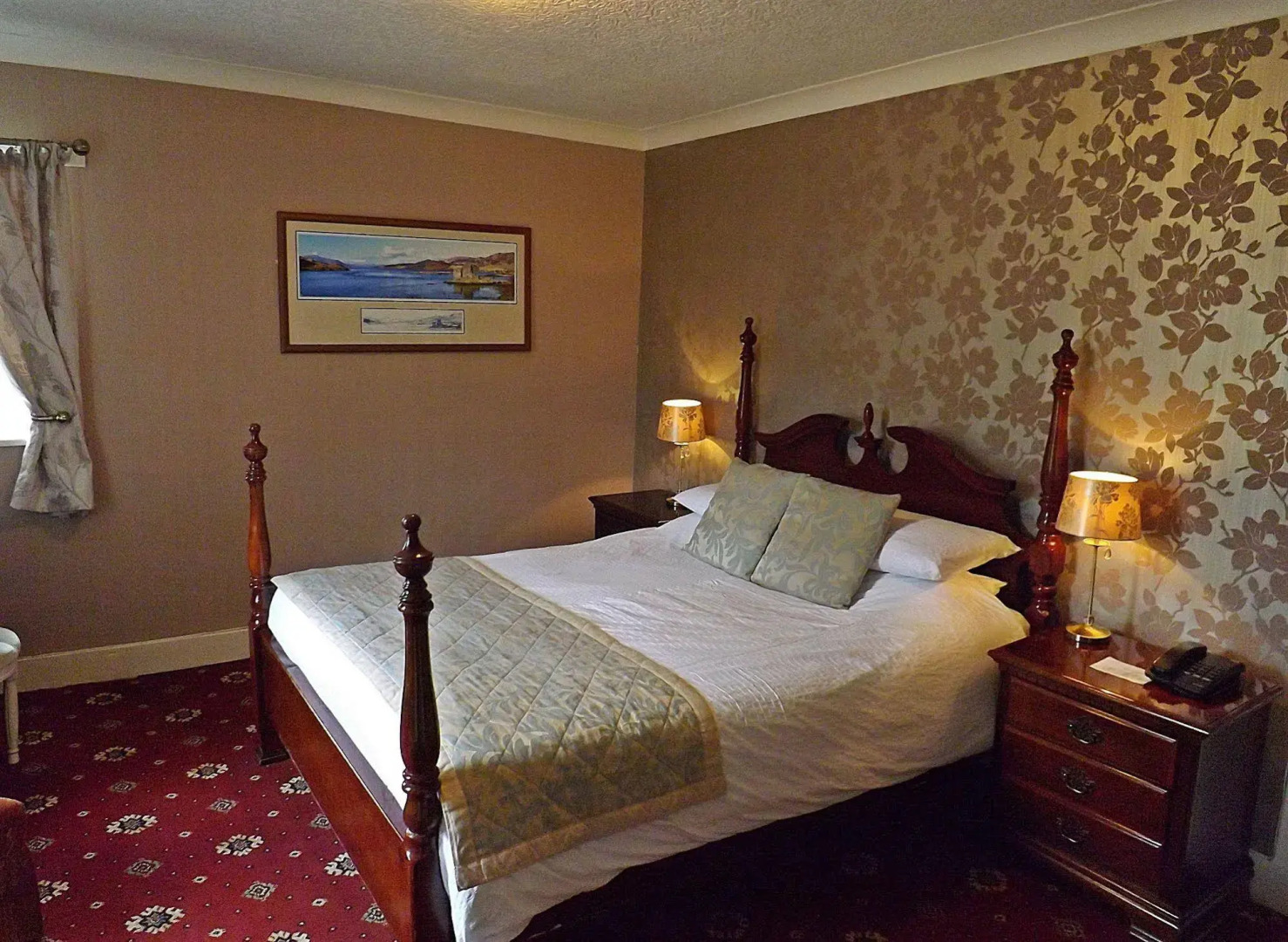 Cairndow Stagecoach Inn