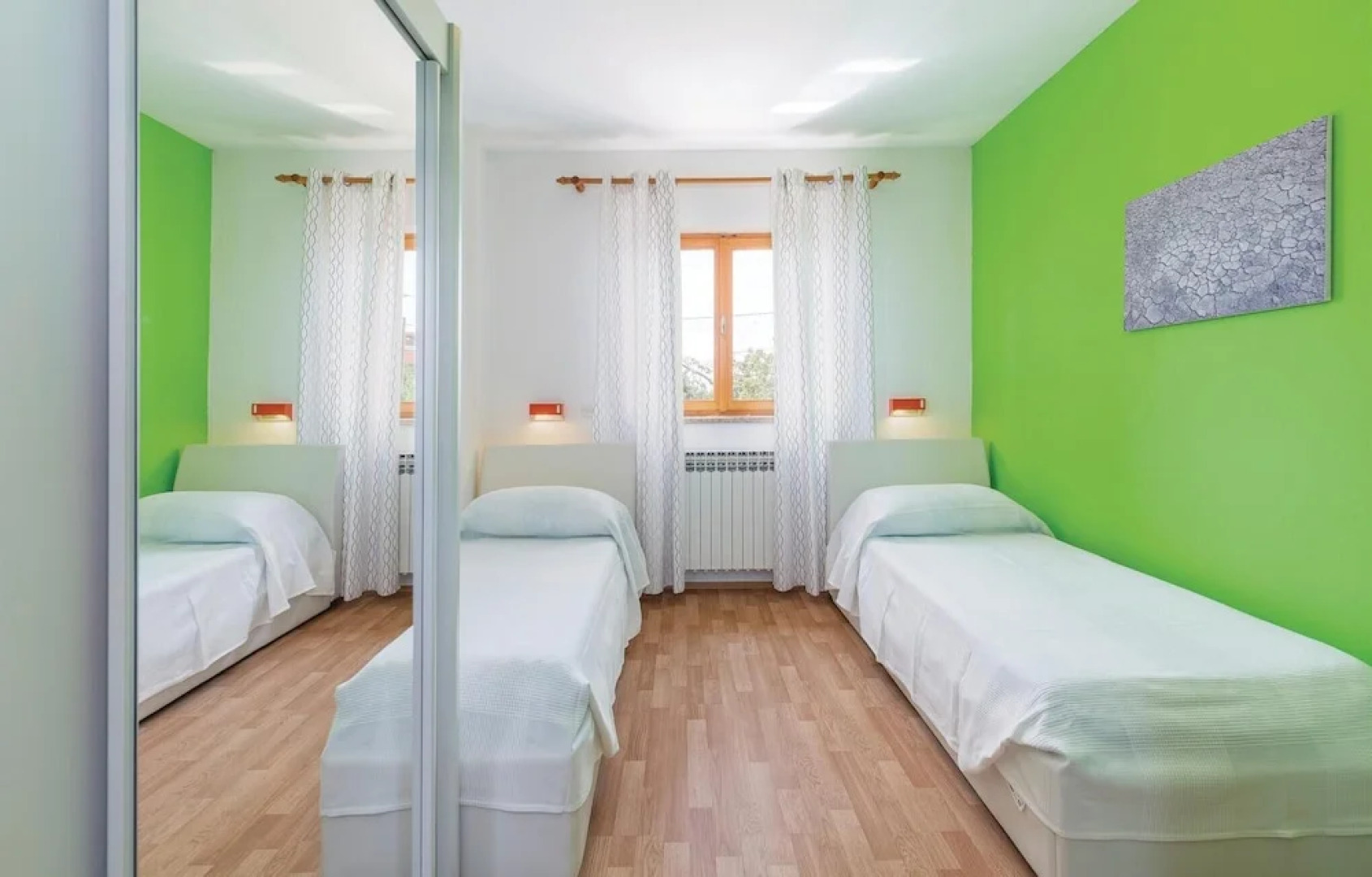 Amazing Home in Labin with WiFi, 7 Bedrooms & Hot Tub