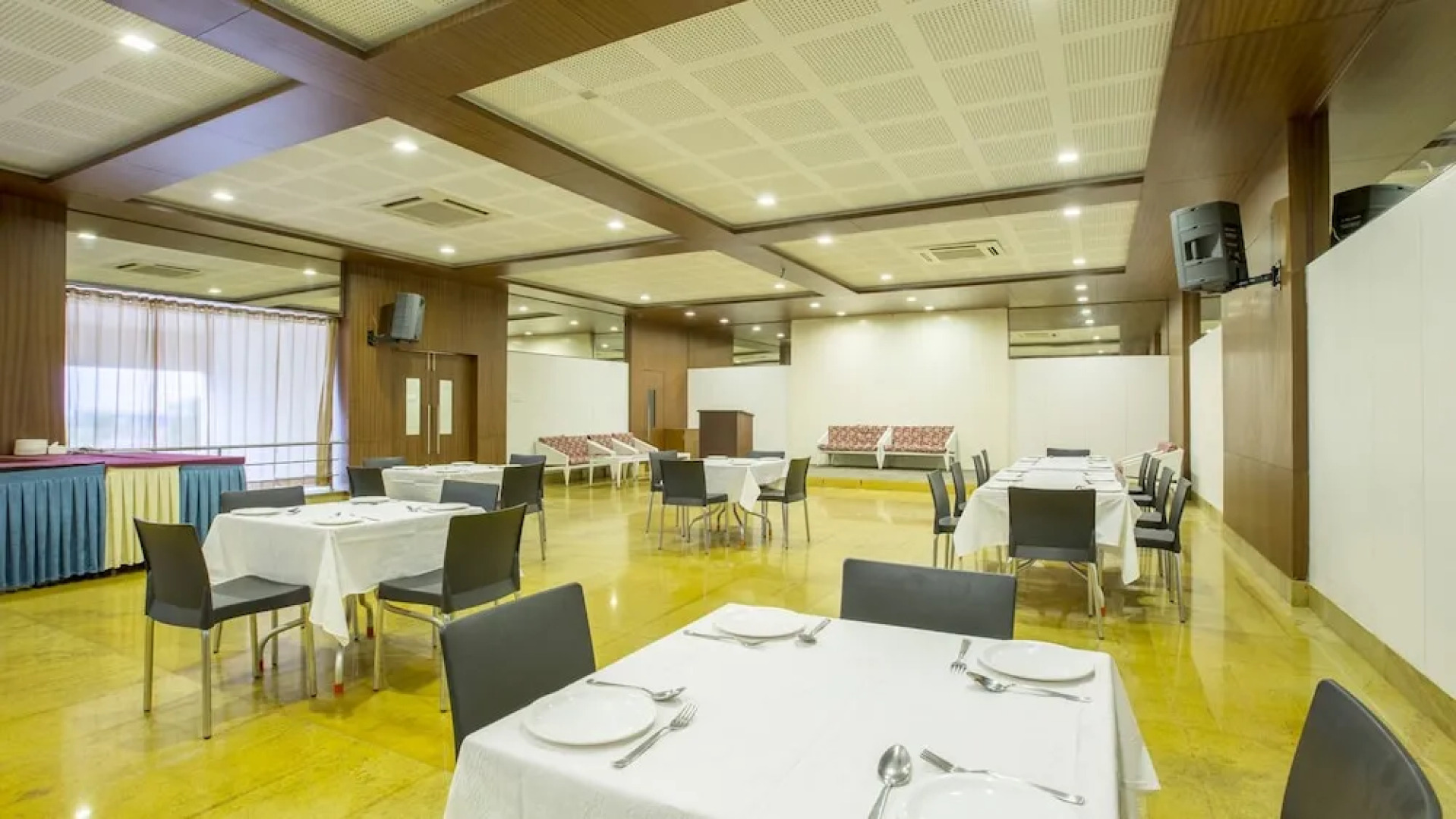 Sai International Hotel