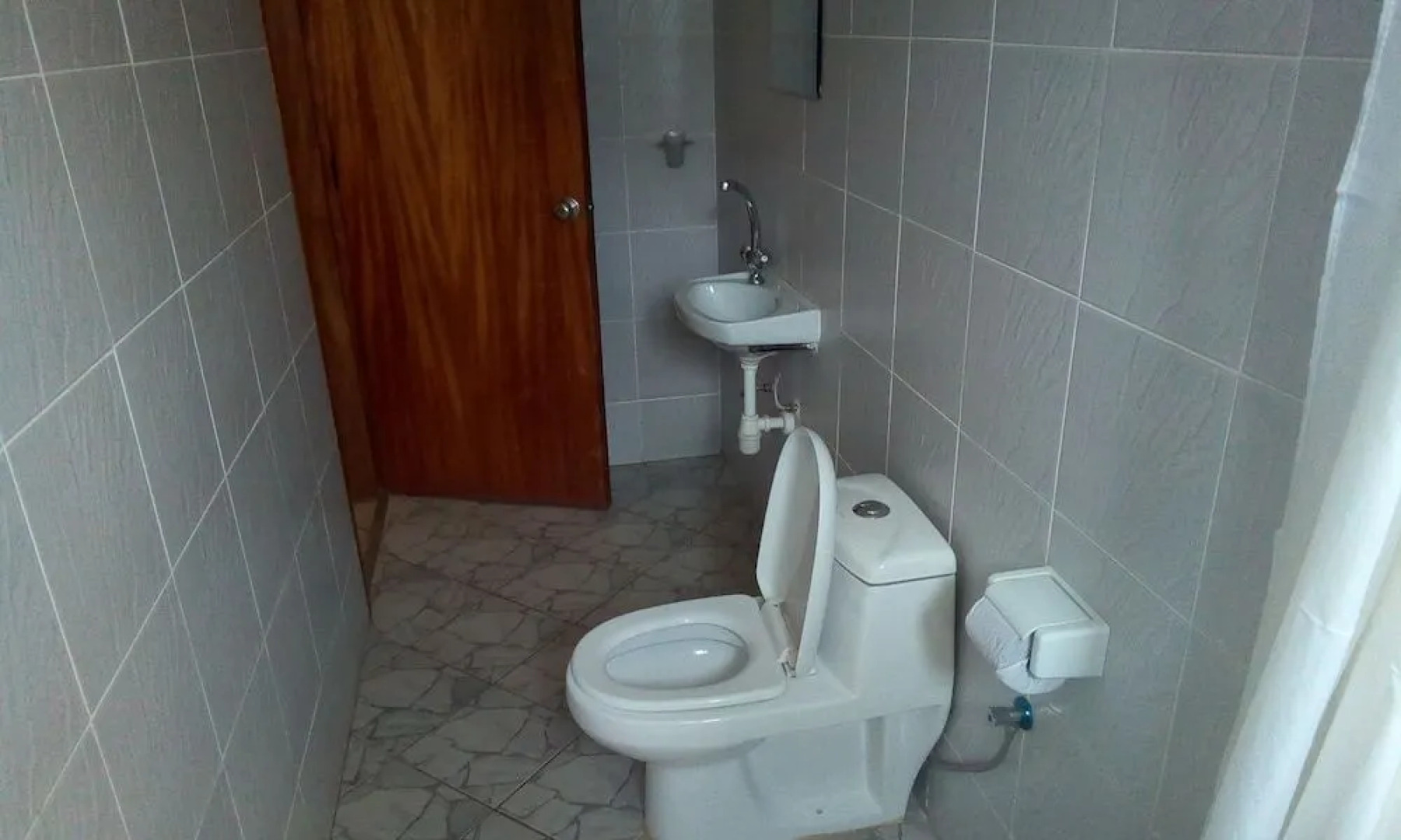 Silver Peak Hotel Lira Ltd