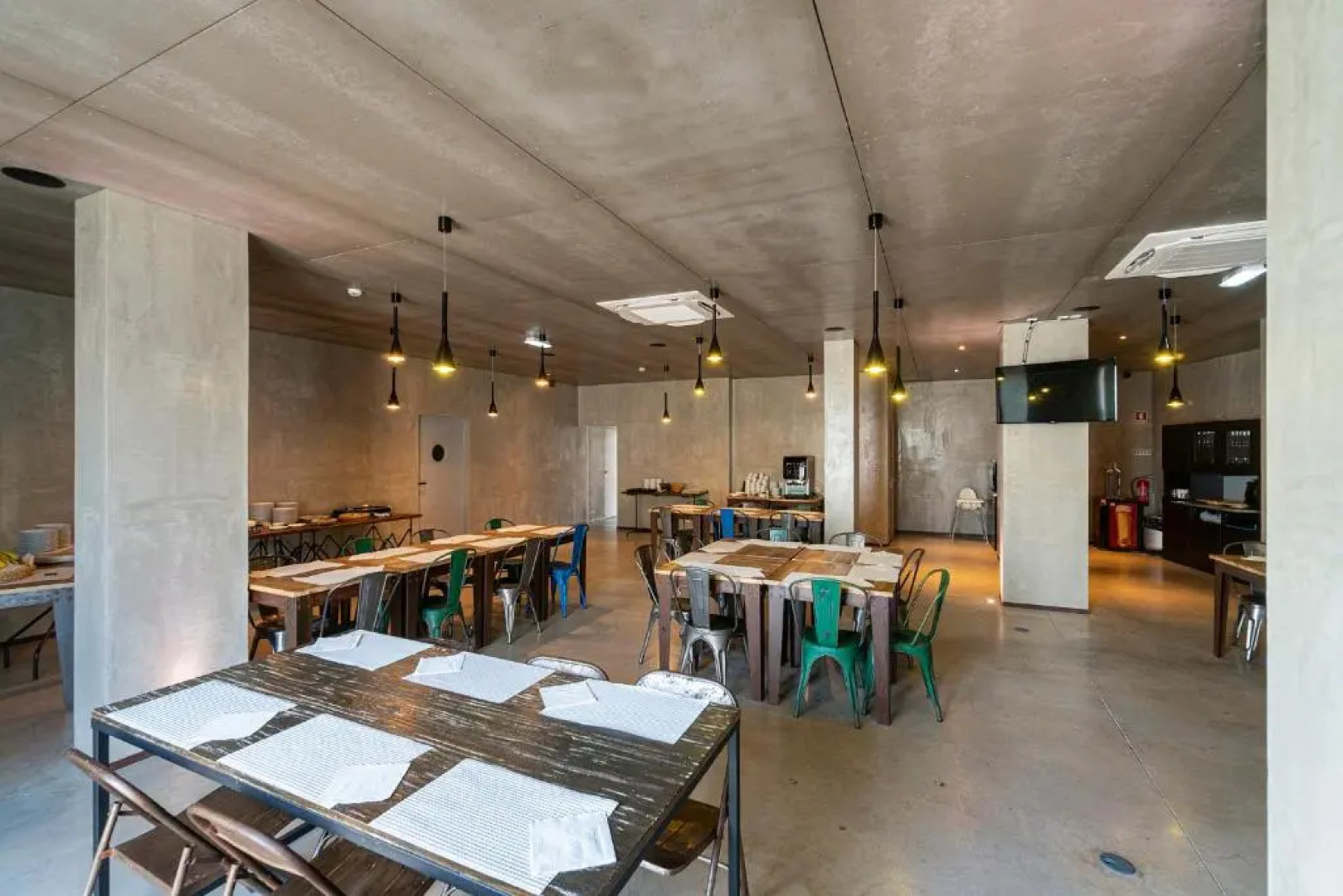 N1 Hostel Apartments & Suites